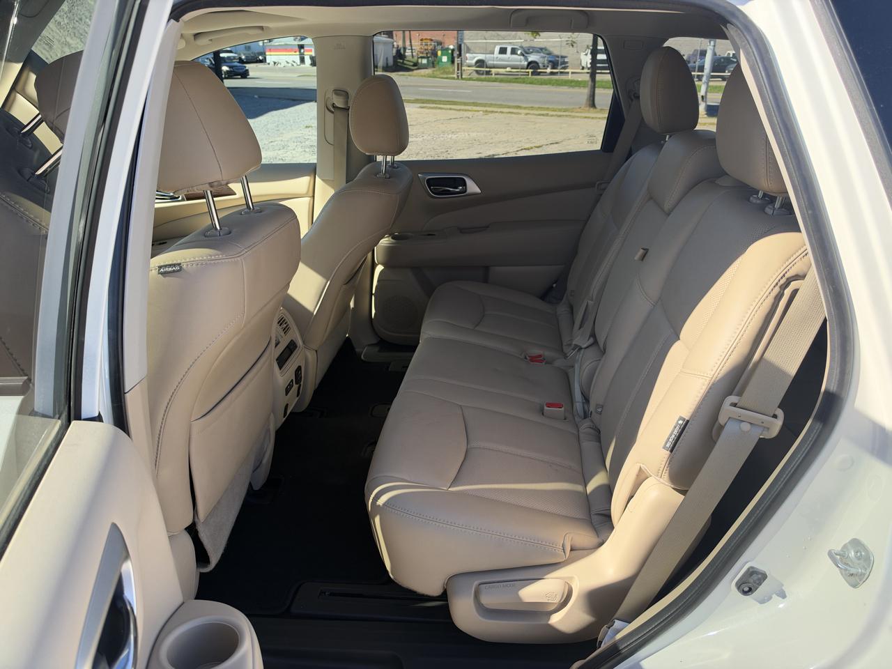 Nissan Pathfinder Platinum 2020