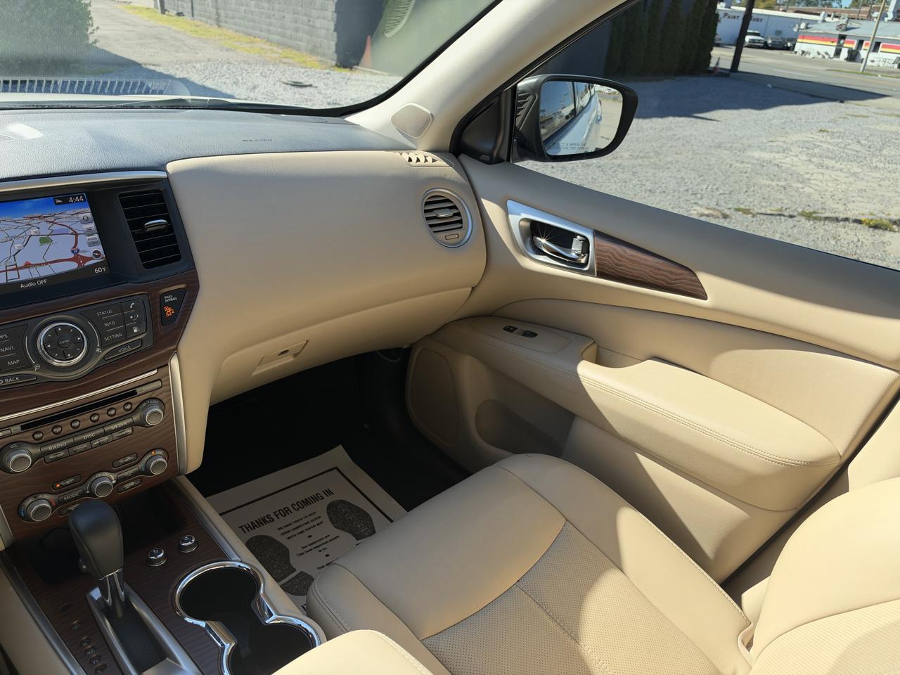 Nissan Pathfinder Platinum 2020