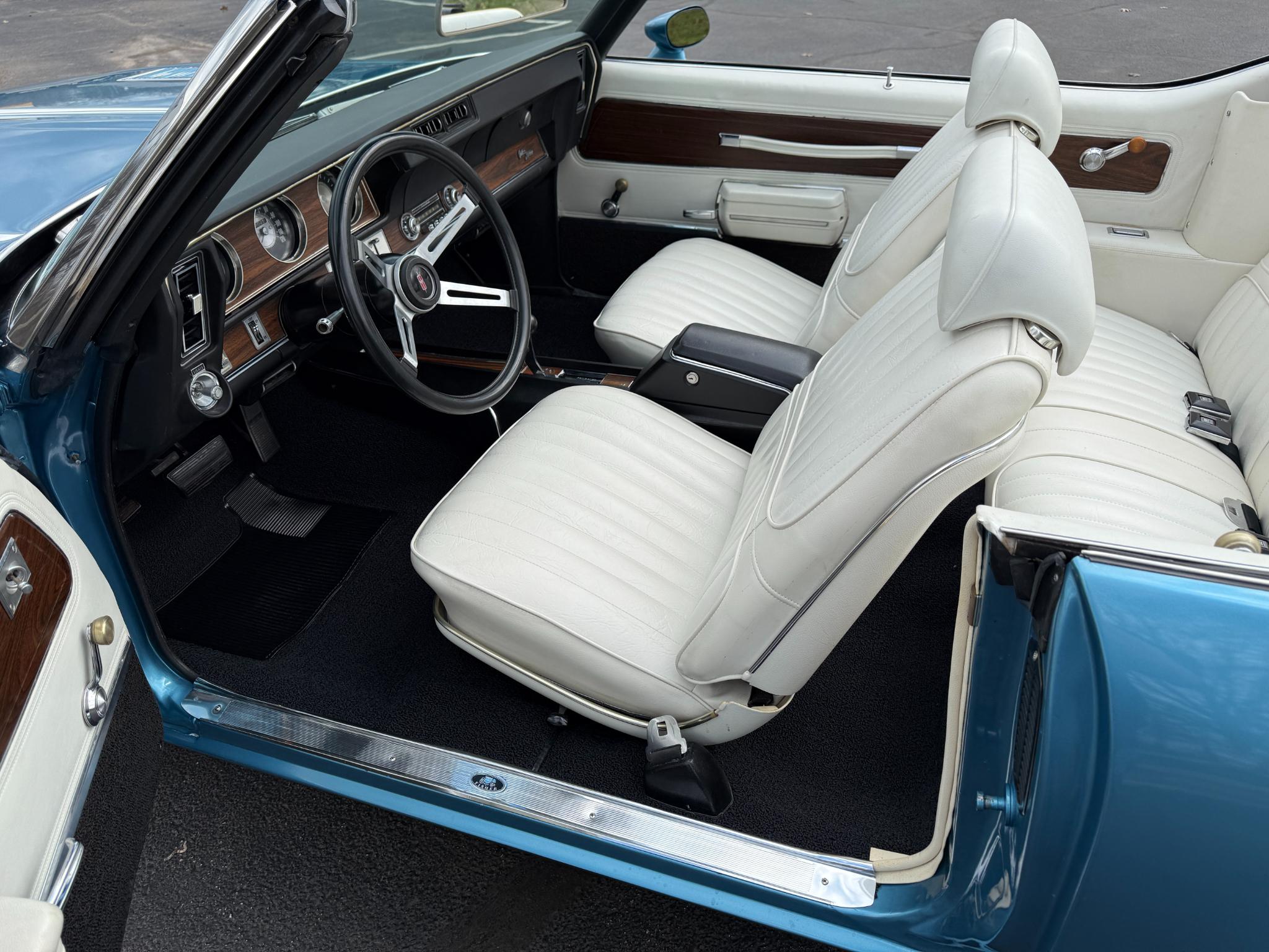 Oldsmobile Cutlass  1972