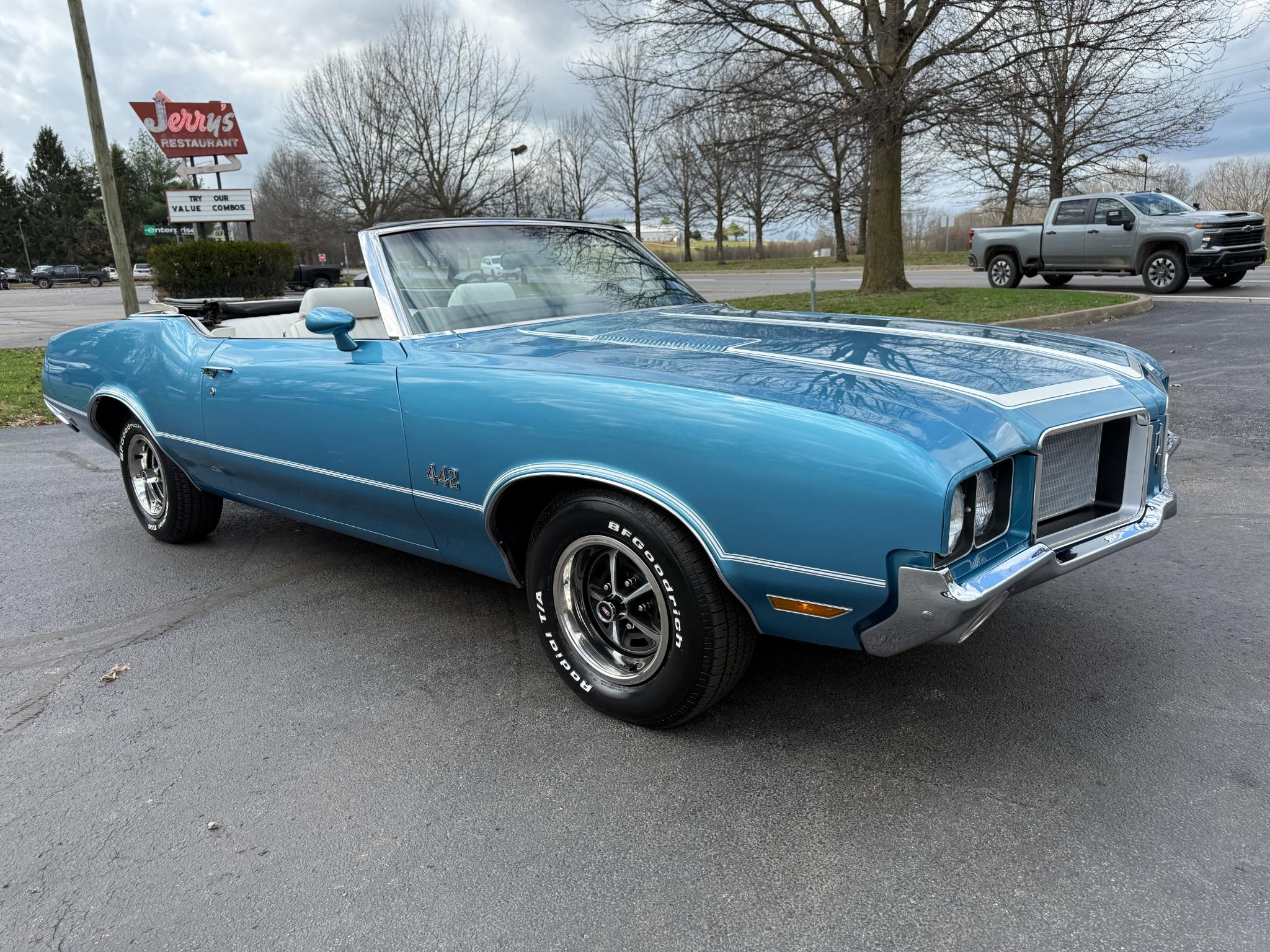 Oldsmobile Cutlass  1972