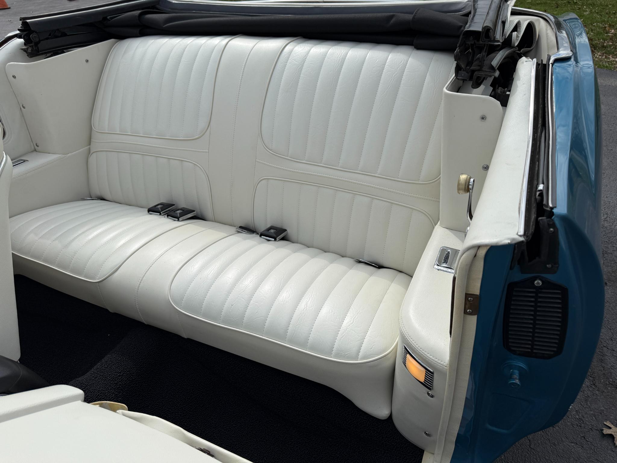 Oldsmobile Cutlass  1972