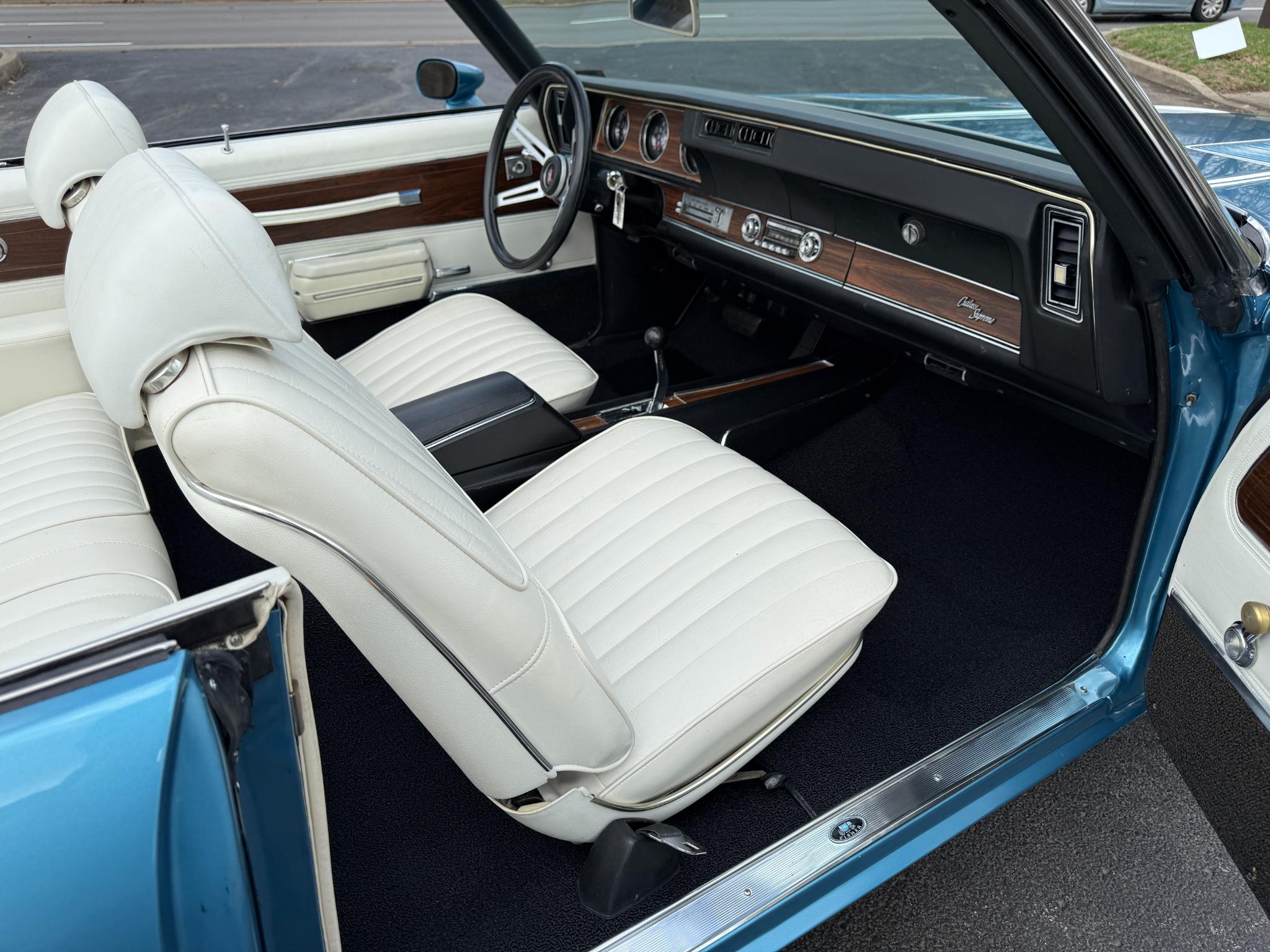 Oldsmobile Cutlass  1972