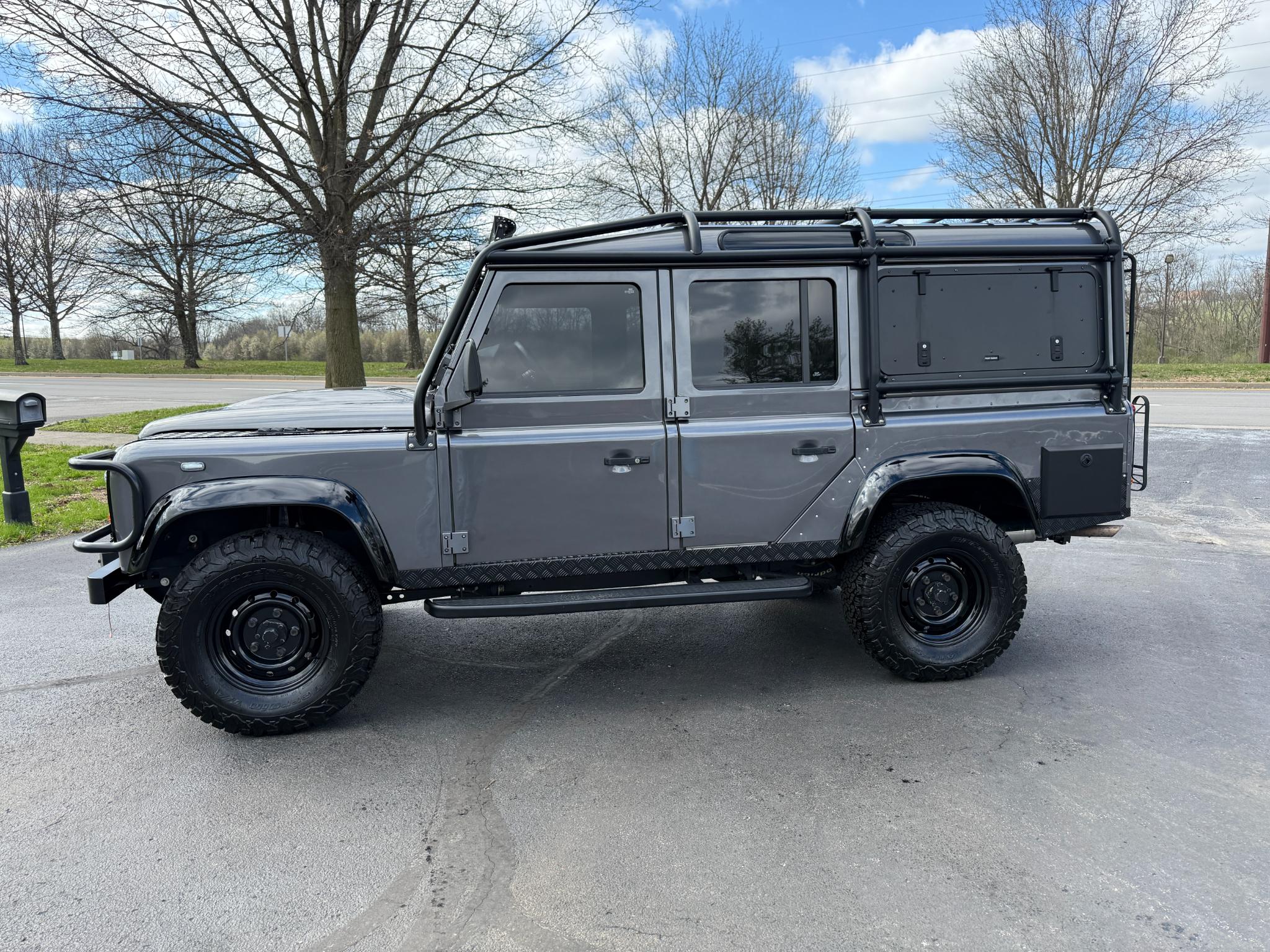 Land Rover Defender 110  1989