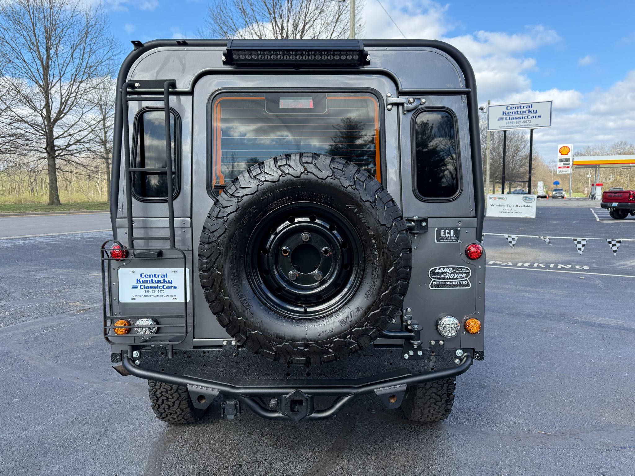 Land Rover Defender 110  1989