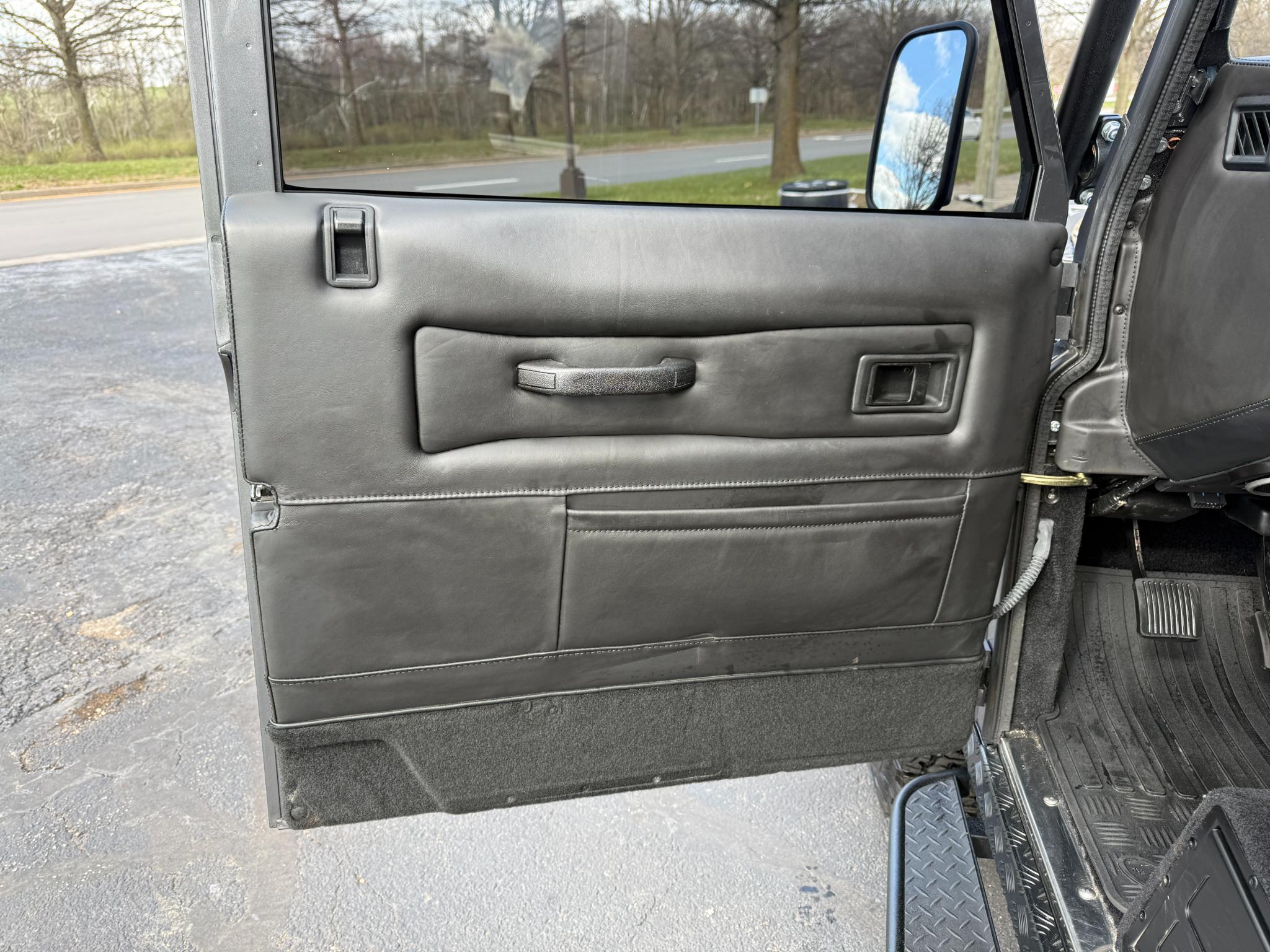 Land Rover Defender 110  1989