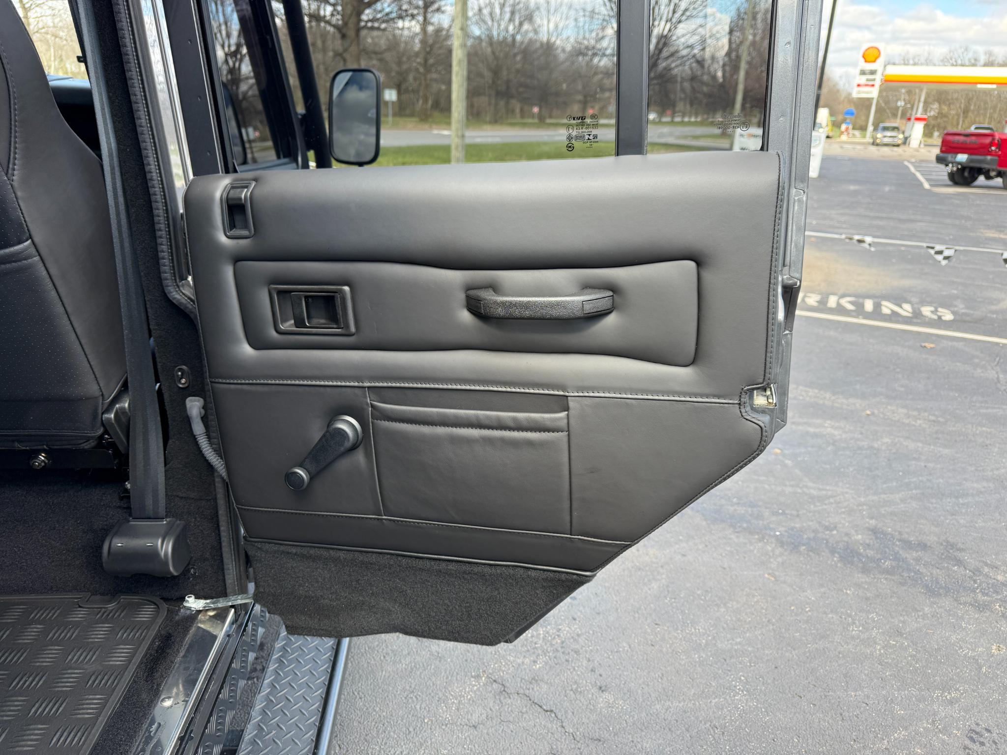 Land Rover Defender 110  1989