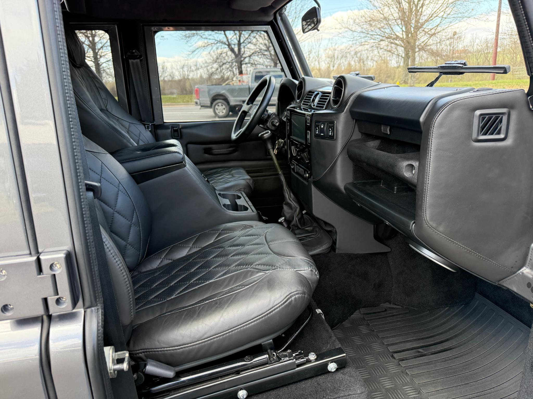 Land Rover Defender 110  1989