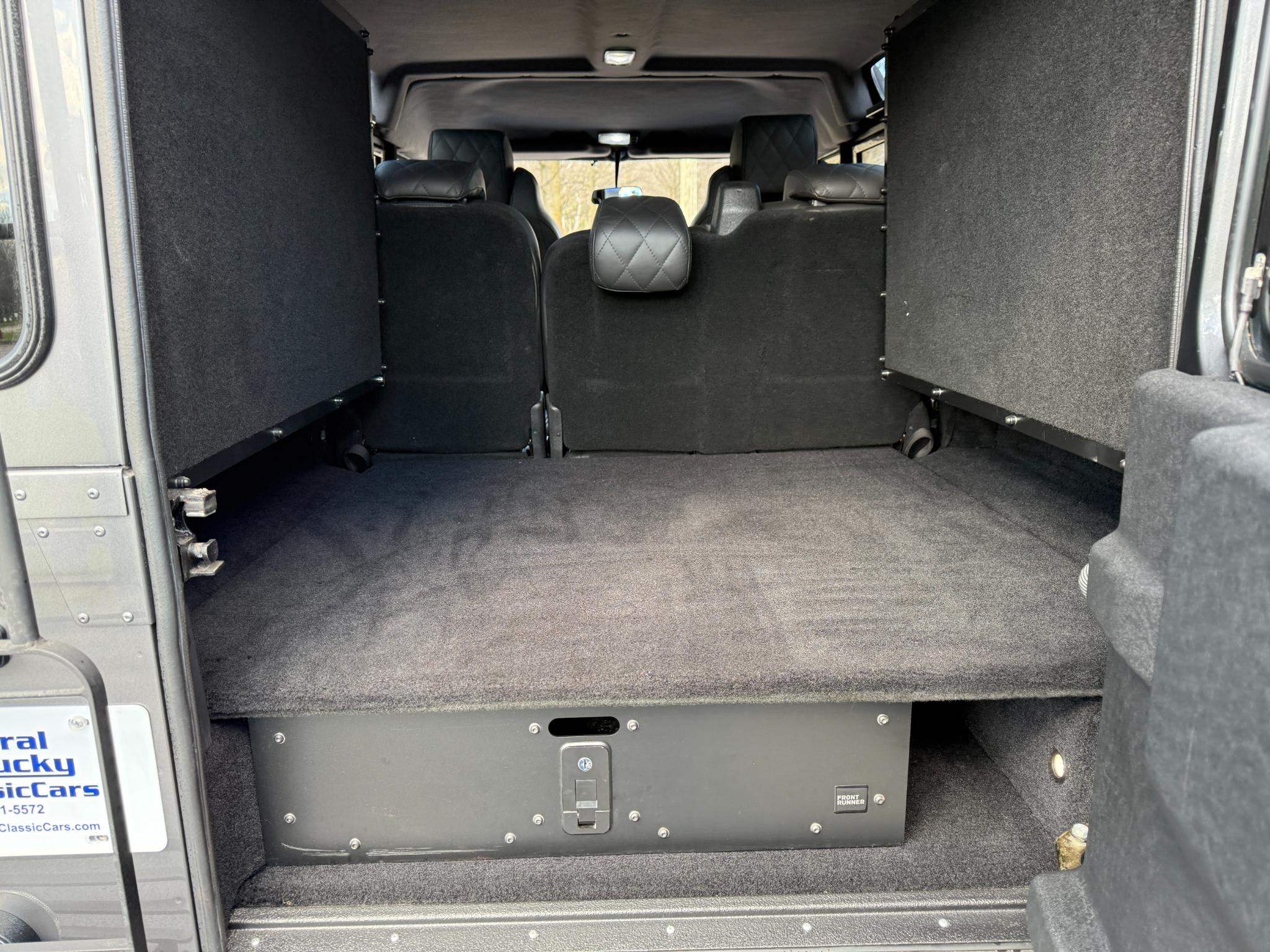 Land Rover Defender 110  1989