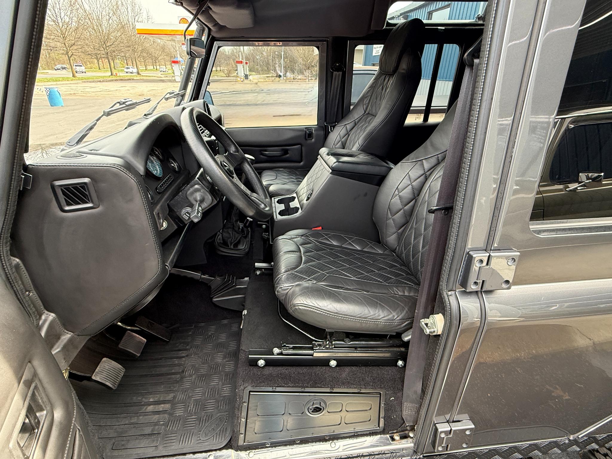 Land Rover Defender 110  1989