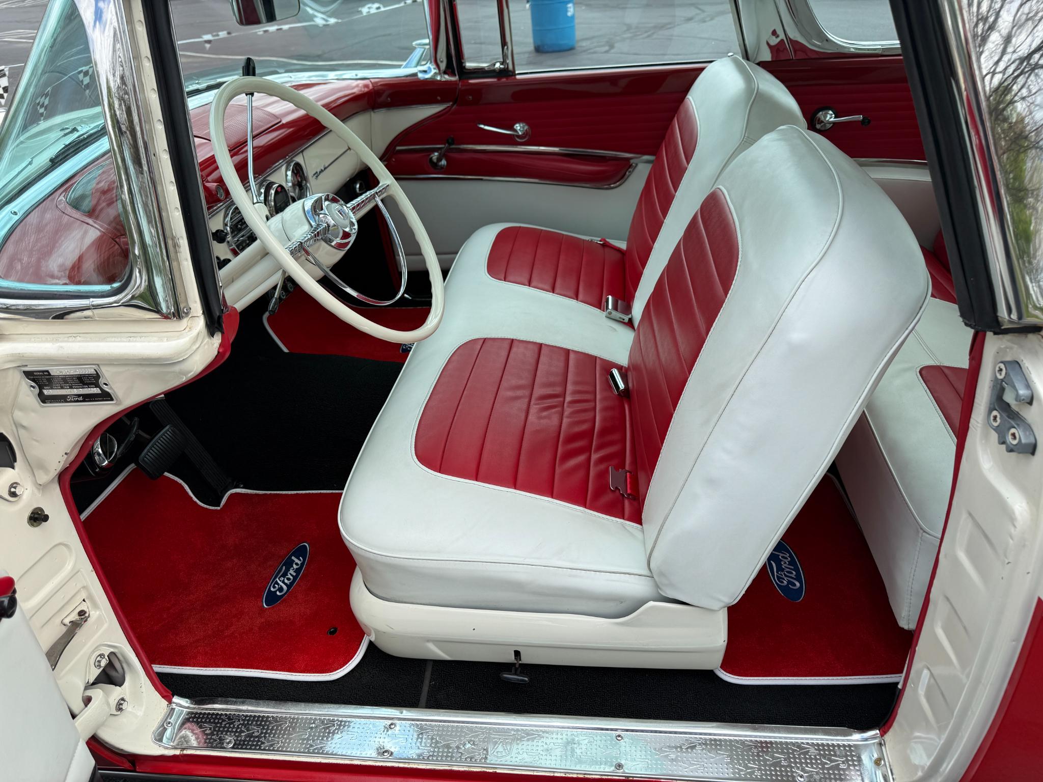 Ford Crown Victoria  1955