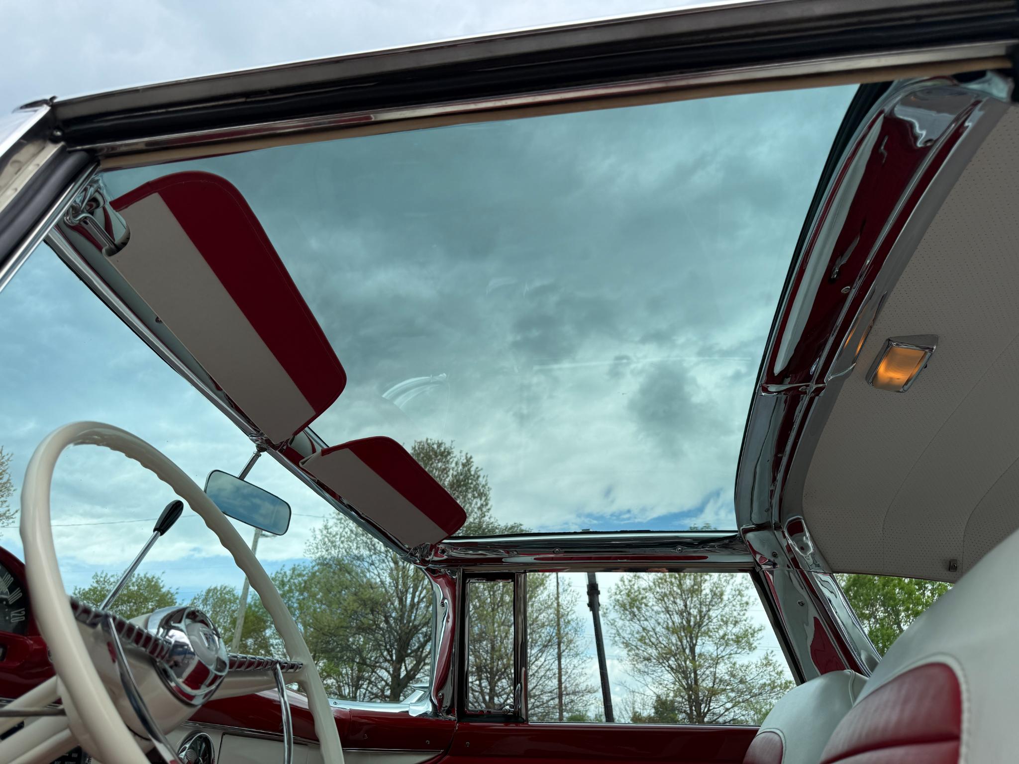 Ford Crown Victoria  1955