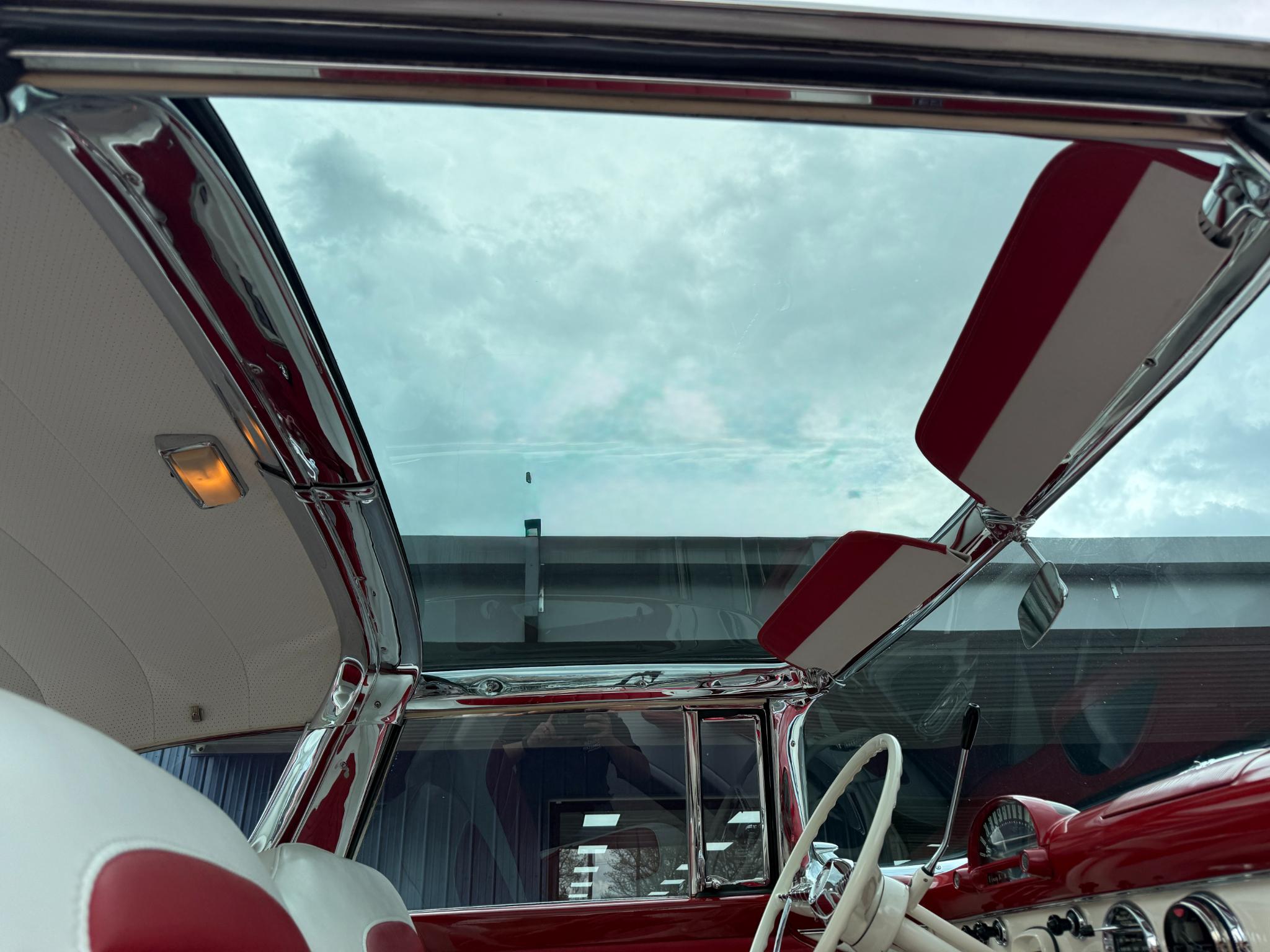 Ford Crown Victoria  1955