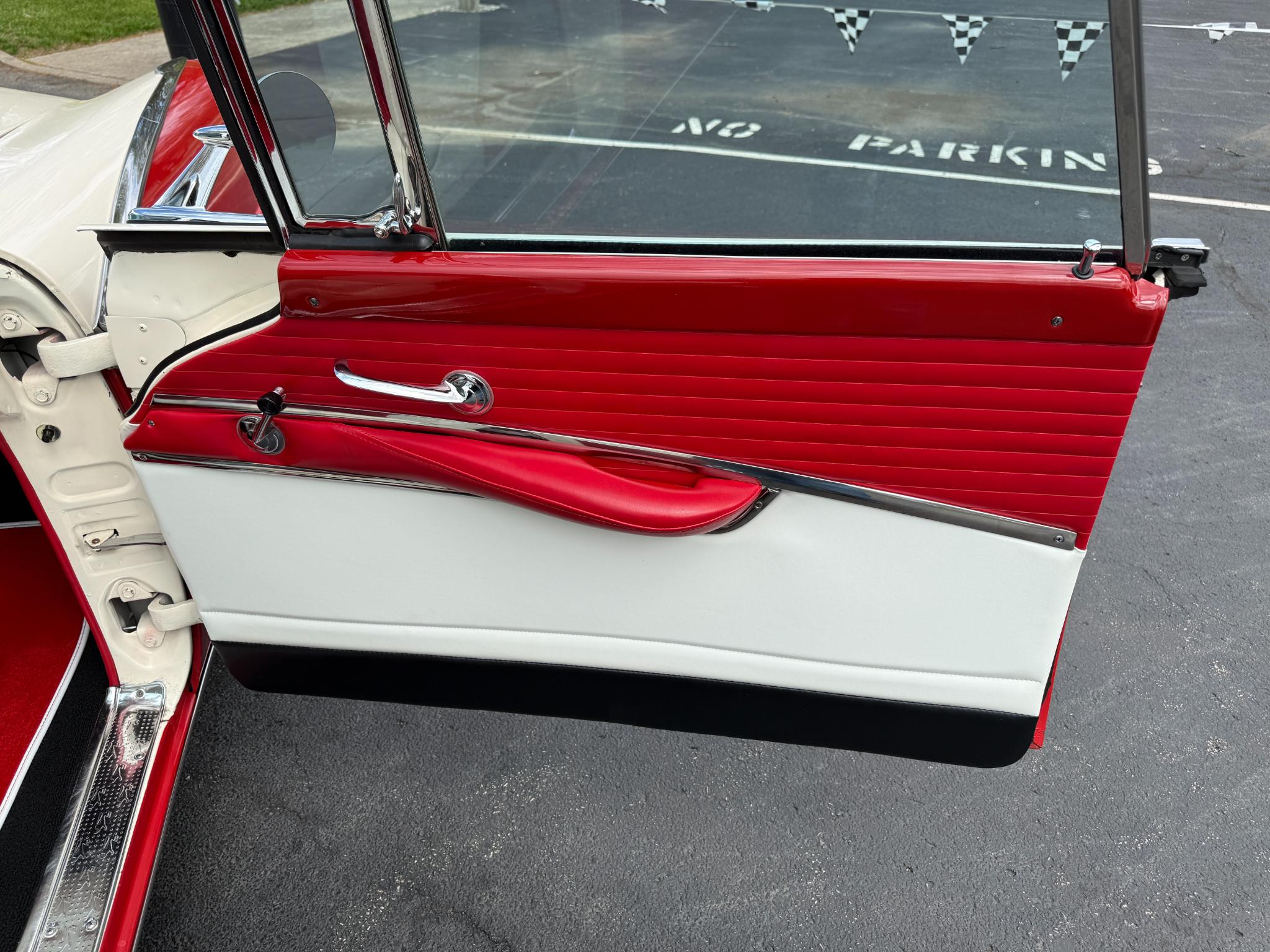 Ford Crown Victoria  1955