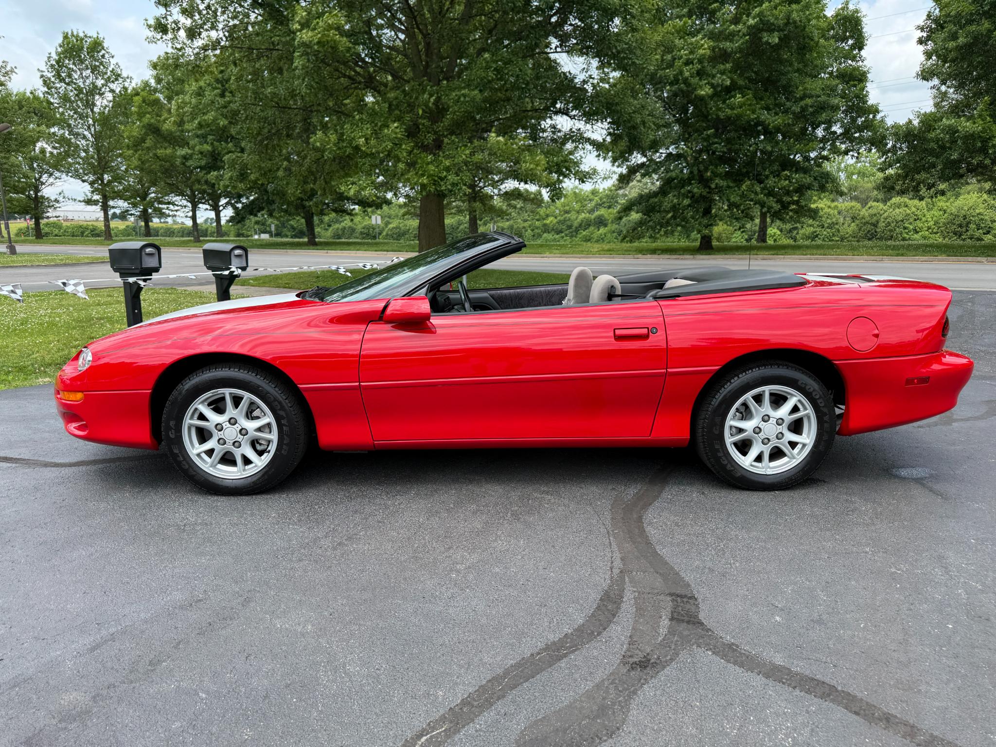 Chevrolet Camaro Convertible 2000