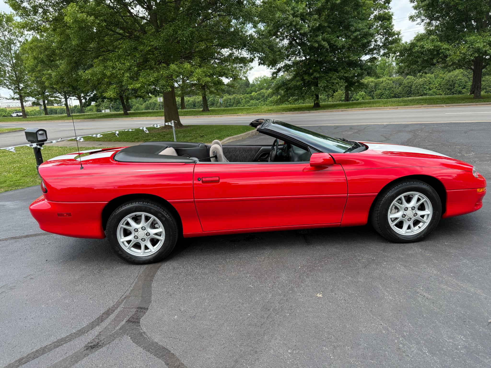 Chevrolet Camaro Convertible 2000