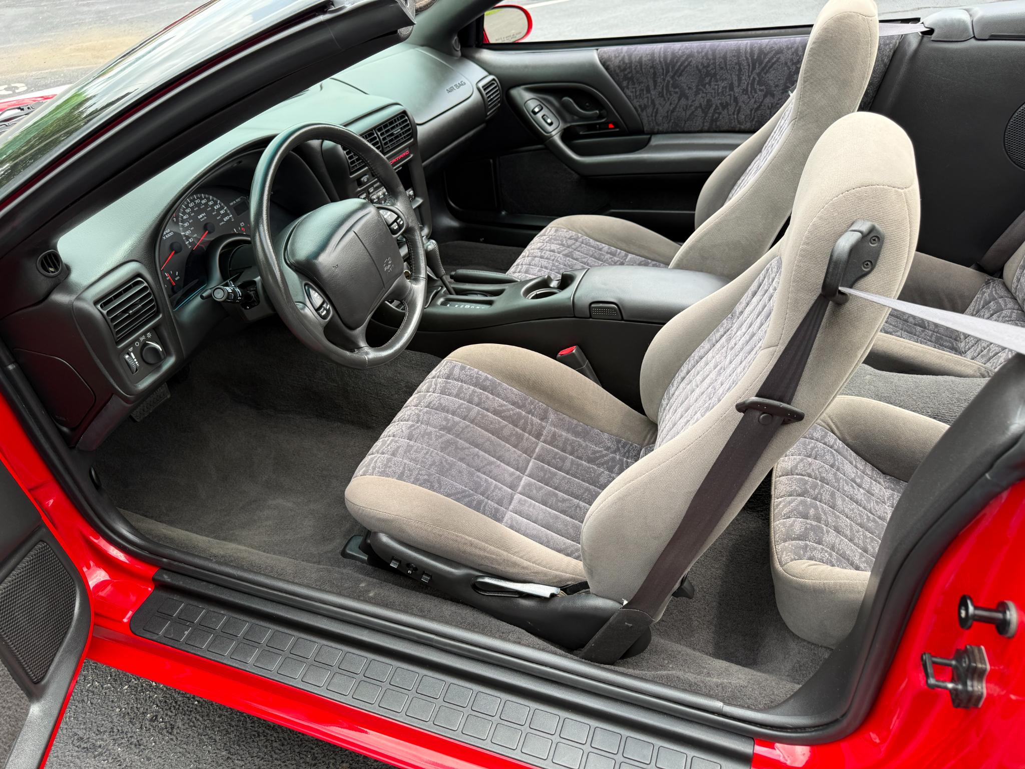 Chevrolet Camaro Convertible 2000
