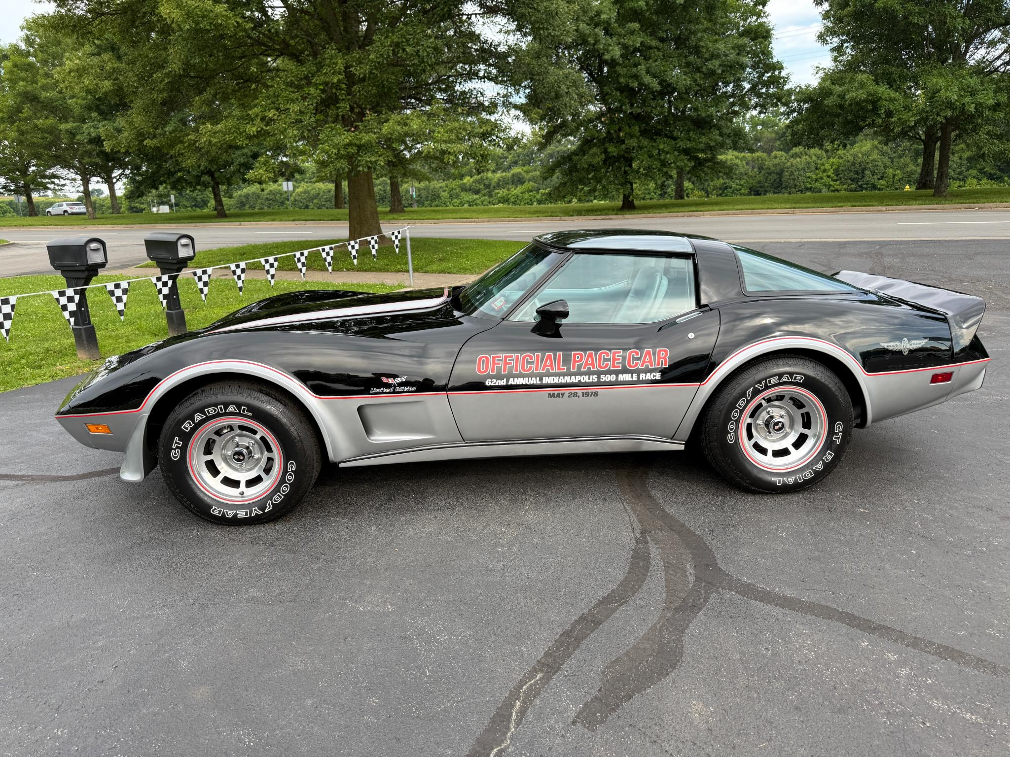 Chevrolet Corvette  1978