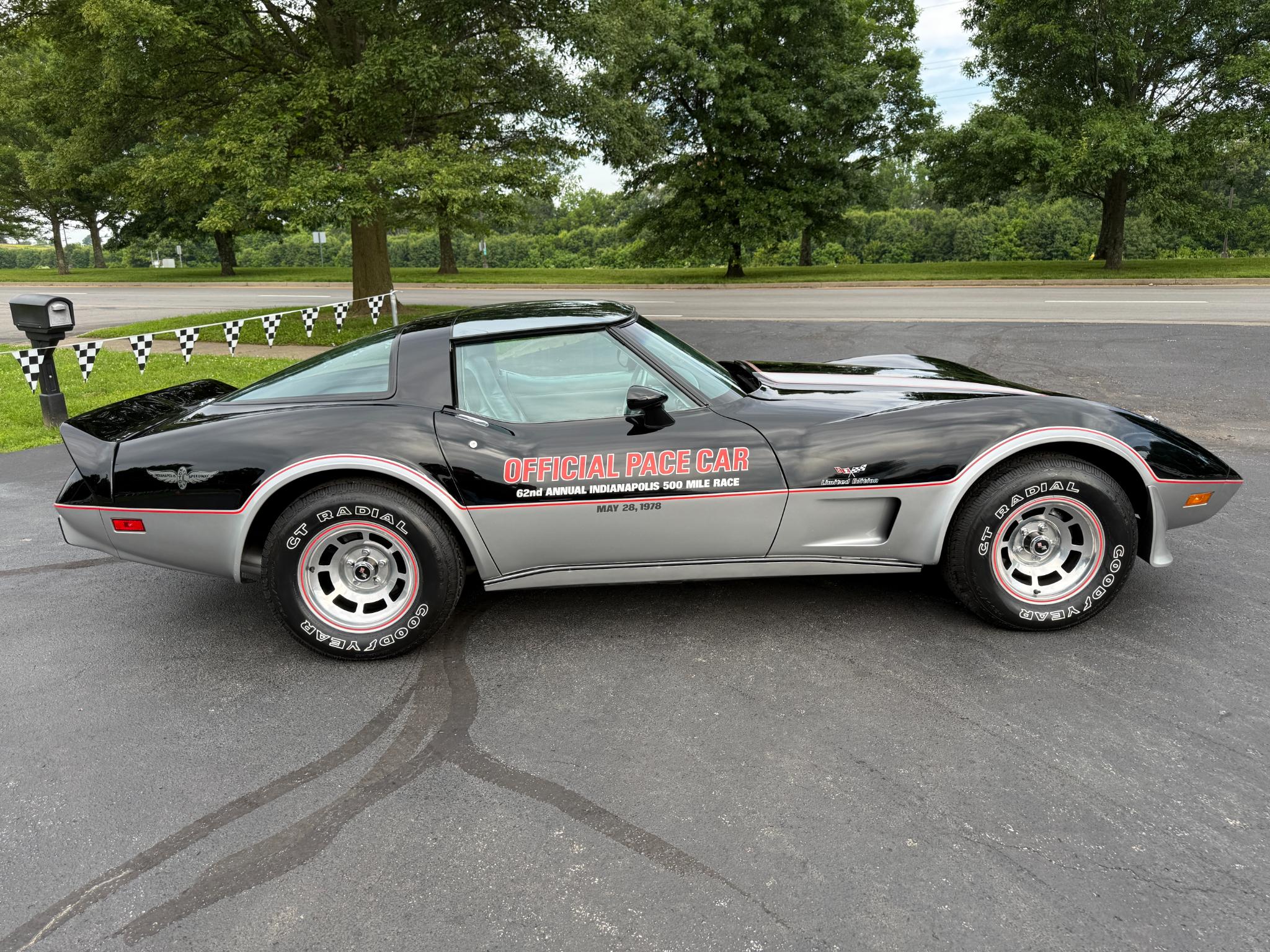 Chevrolet Corvette  1978
