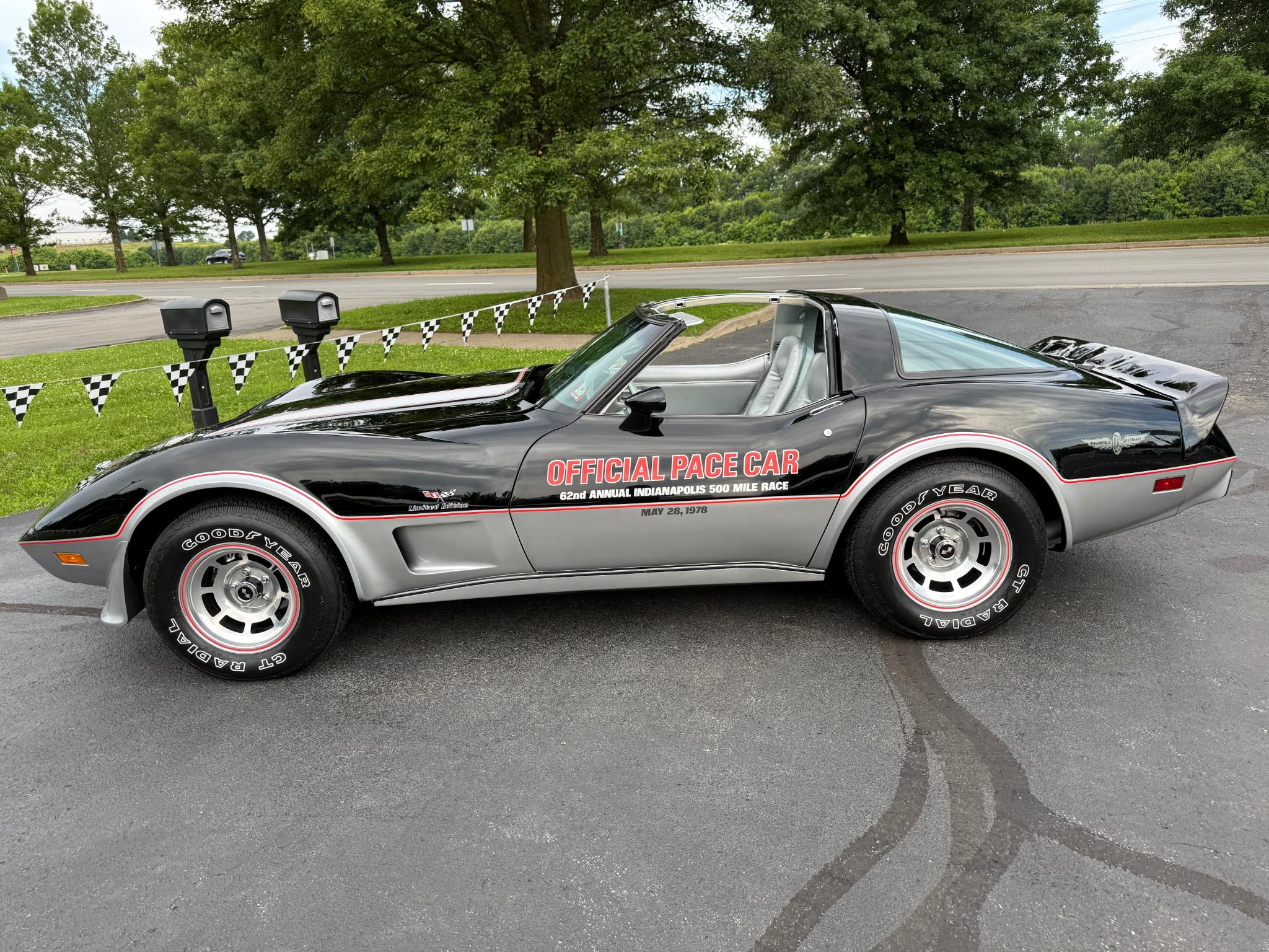 Chevrolet Corvette  1978
