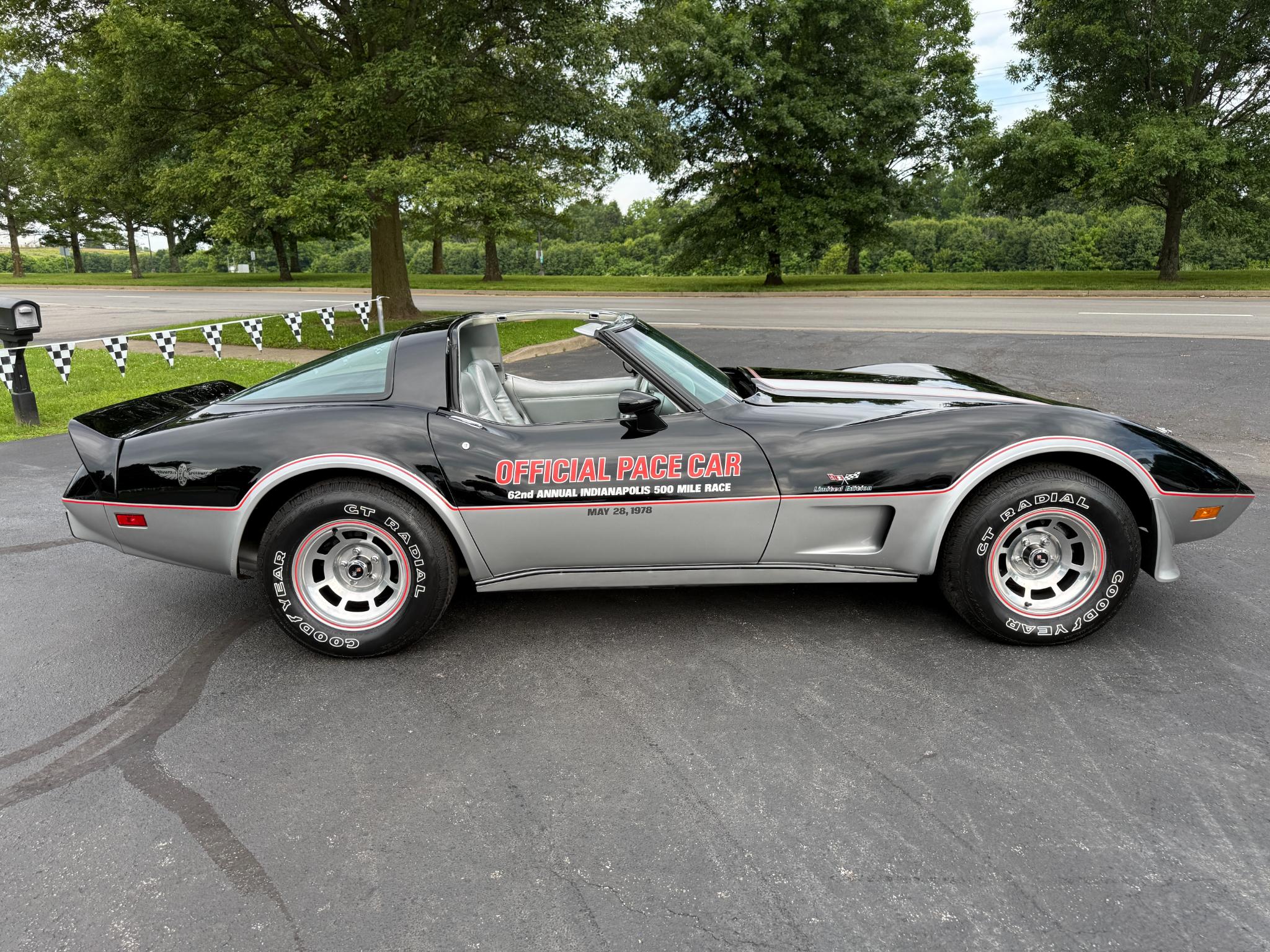 Chevrolet Corvette  1978