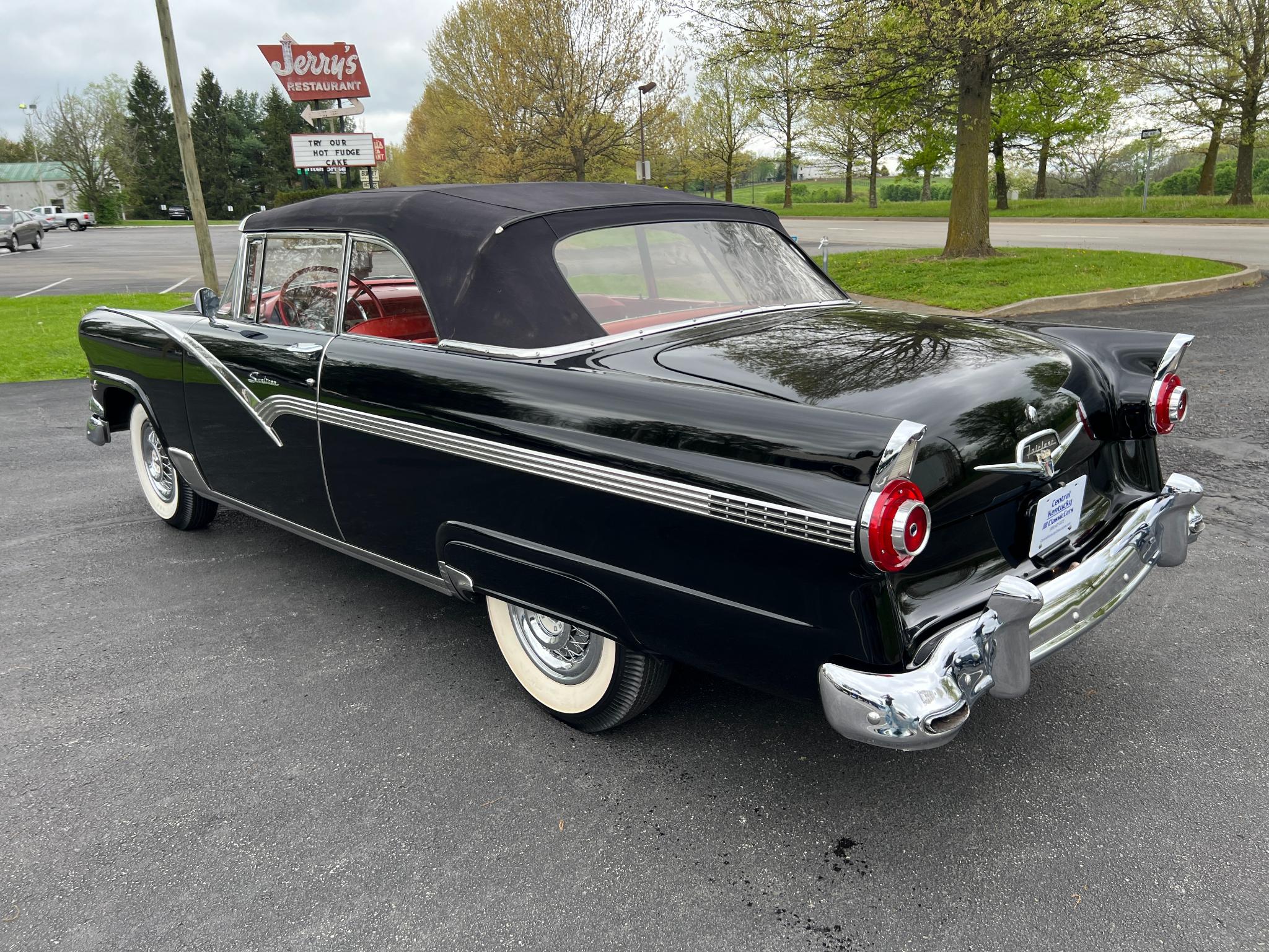 Ford Fairlane Sunliner Convertible  1956