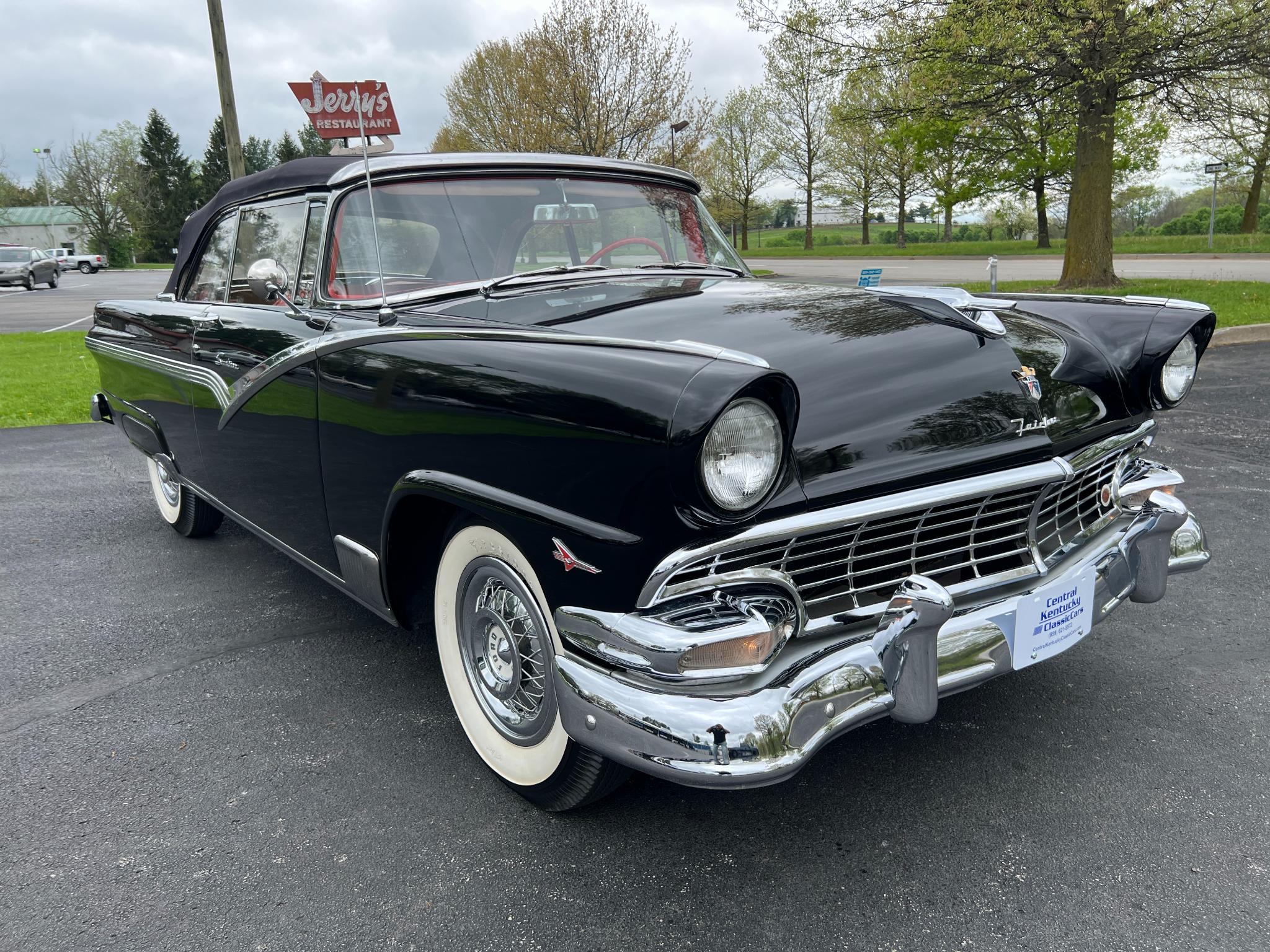 Ford Fairlane Sunliner Convertible  1956
