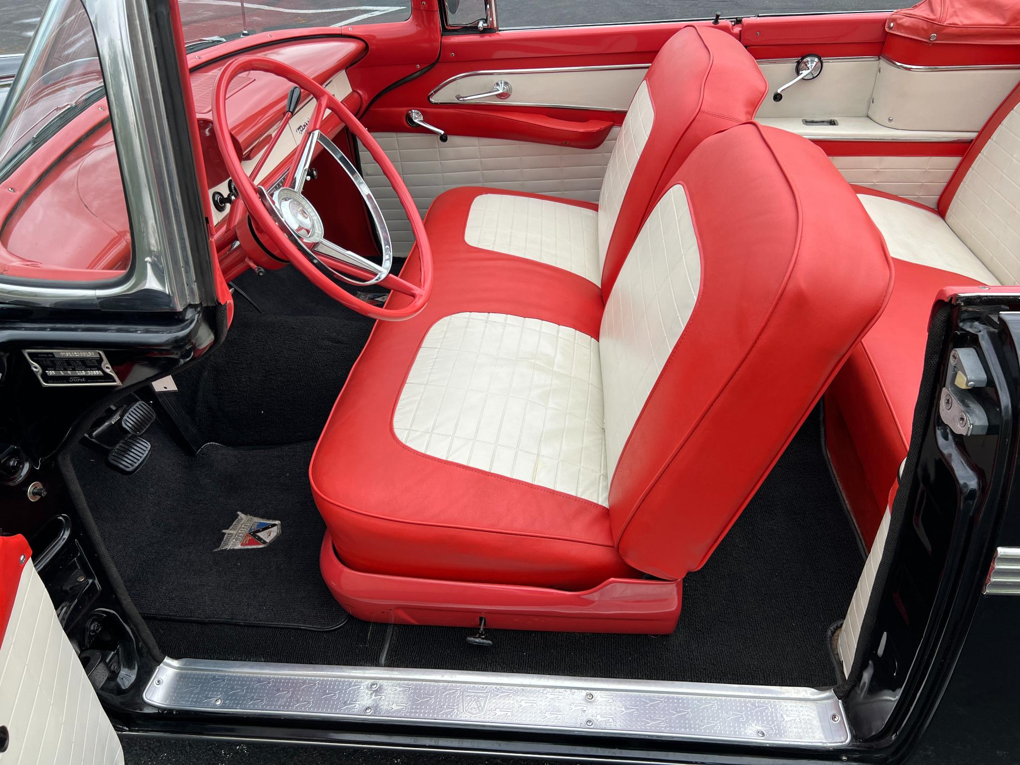Ford Fairlane Sunliner Convertible  1956