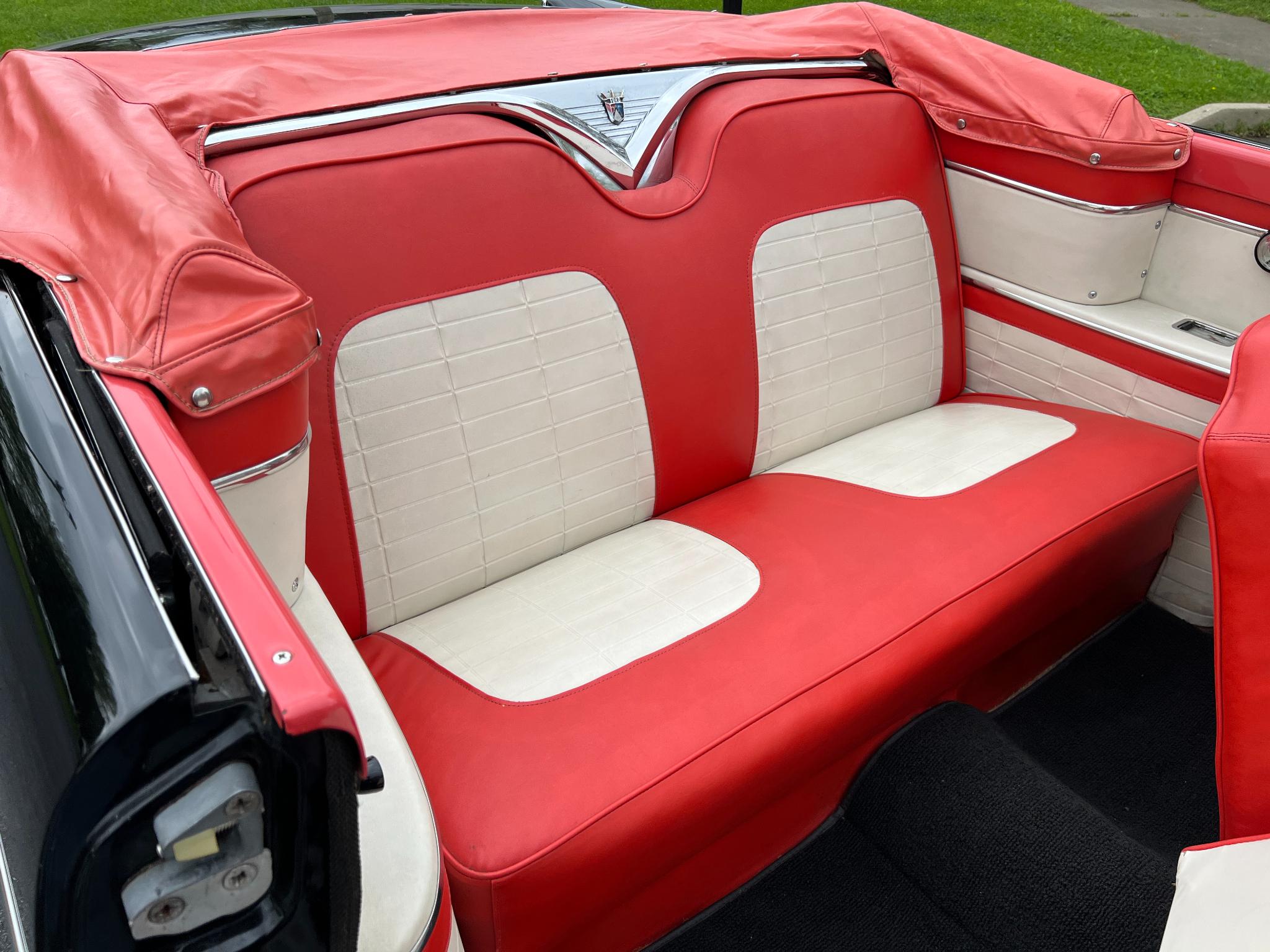 Ford Fairlane Sunliner Convertible  1956