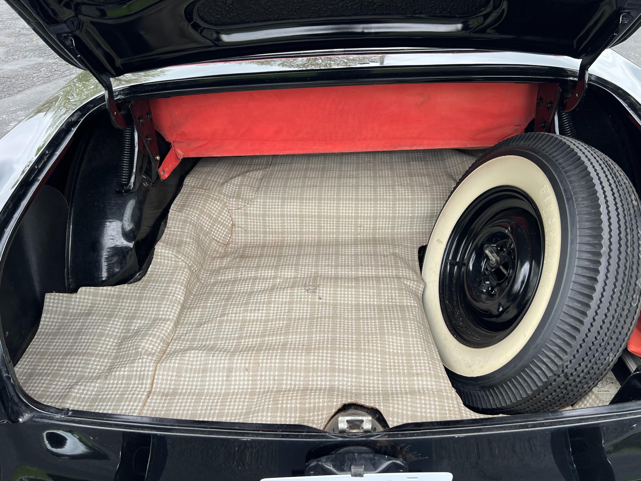 Ford Fairlane Sunliner Convertible  1956