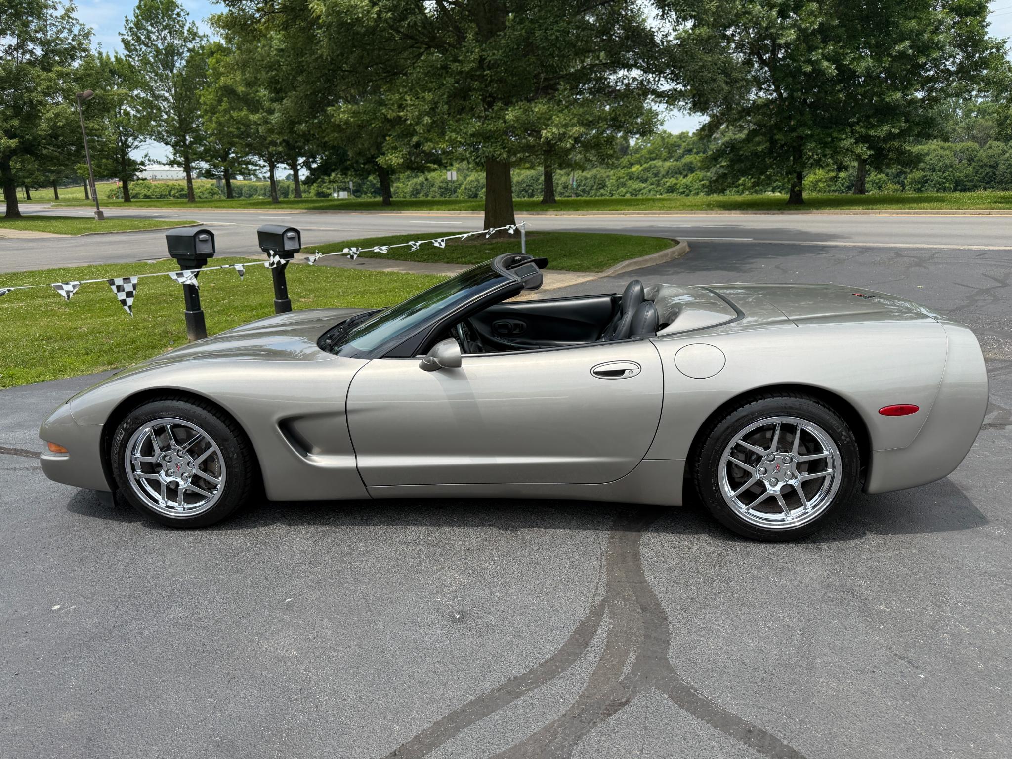 Chevrolet Corvette  1999