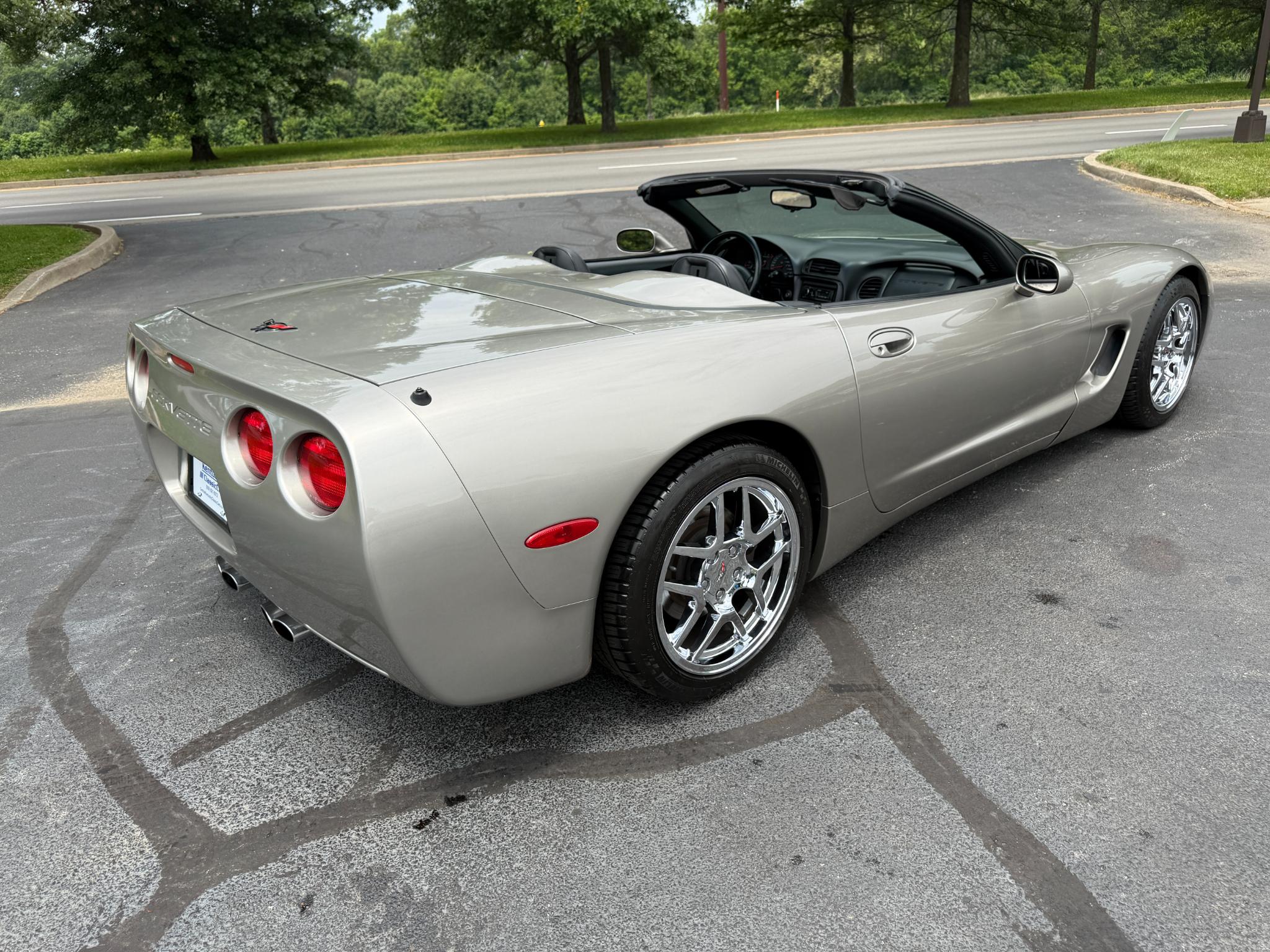 Chevrolet Corvette  1999