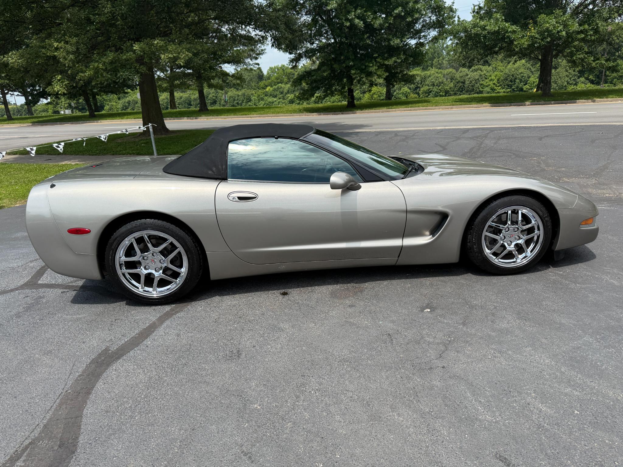 Chevrolet Corvette  1999