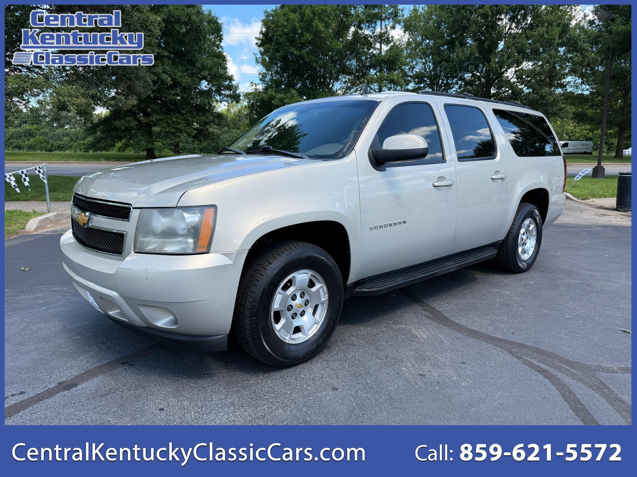 Chevrolet Suburban LS 2011