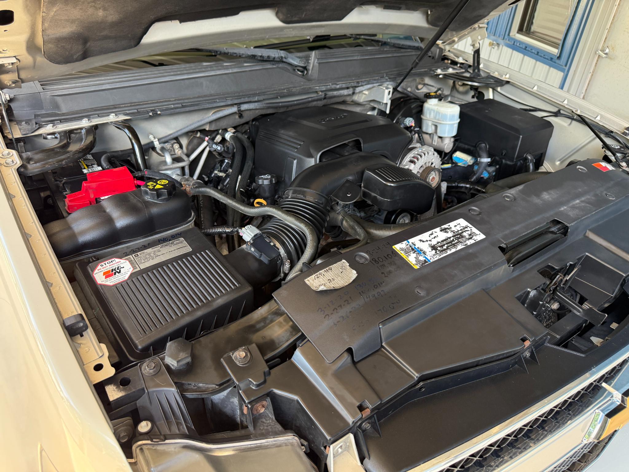 Chevrolet Suburban LS 2011