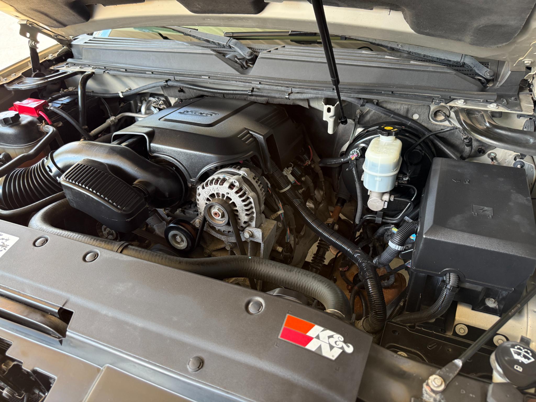 Chevrolet Suburban LS 2011