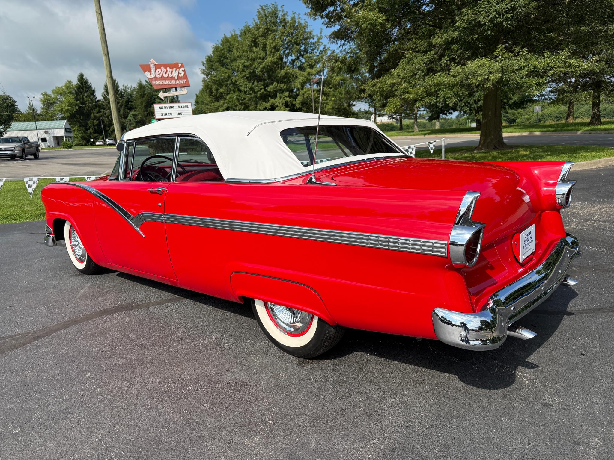 Ford Fairlane Sunliner Convertible  1956