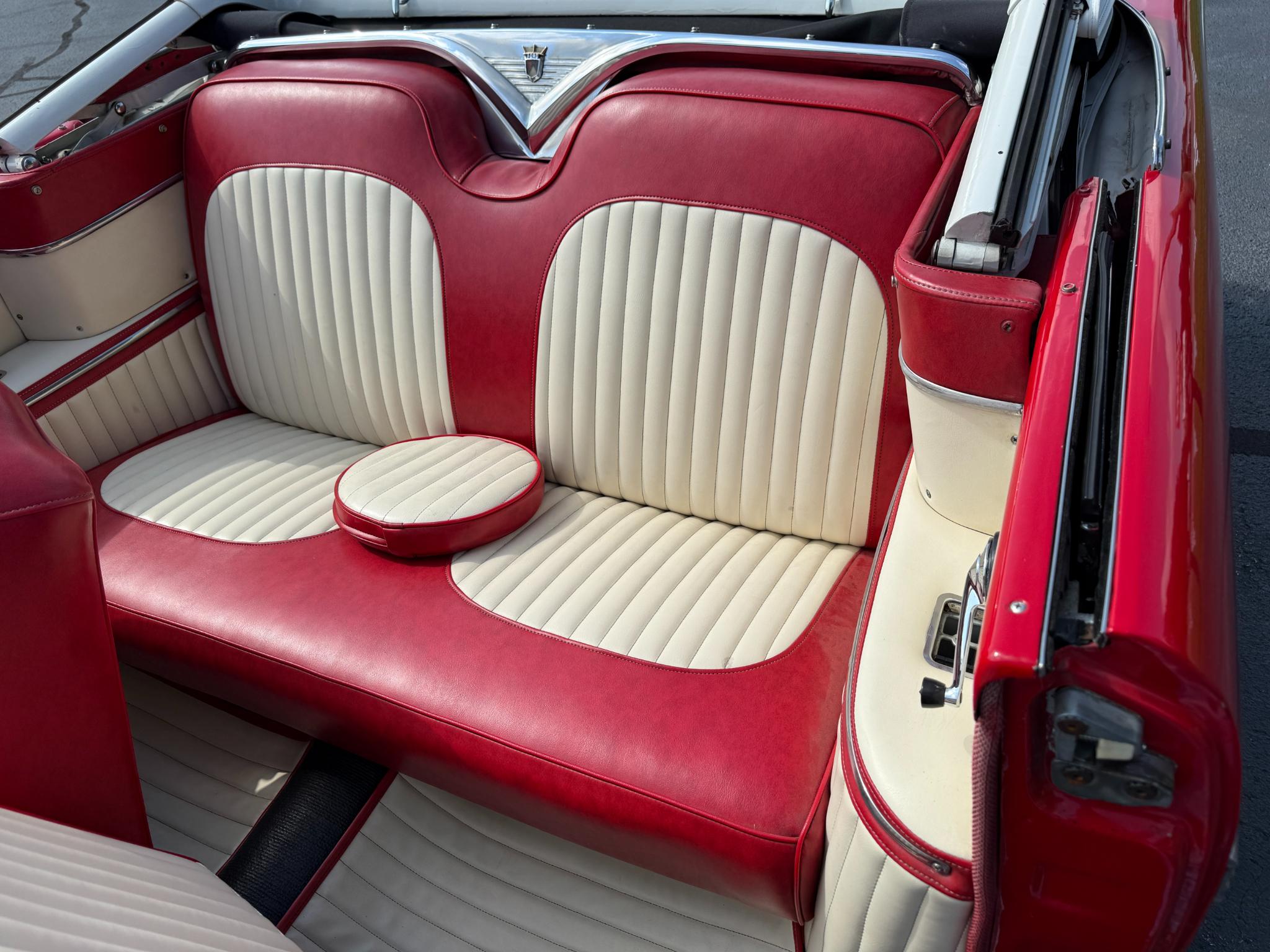 Ford Fairlane Sunliner Convertible  1956
