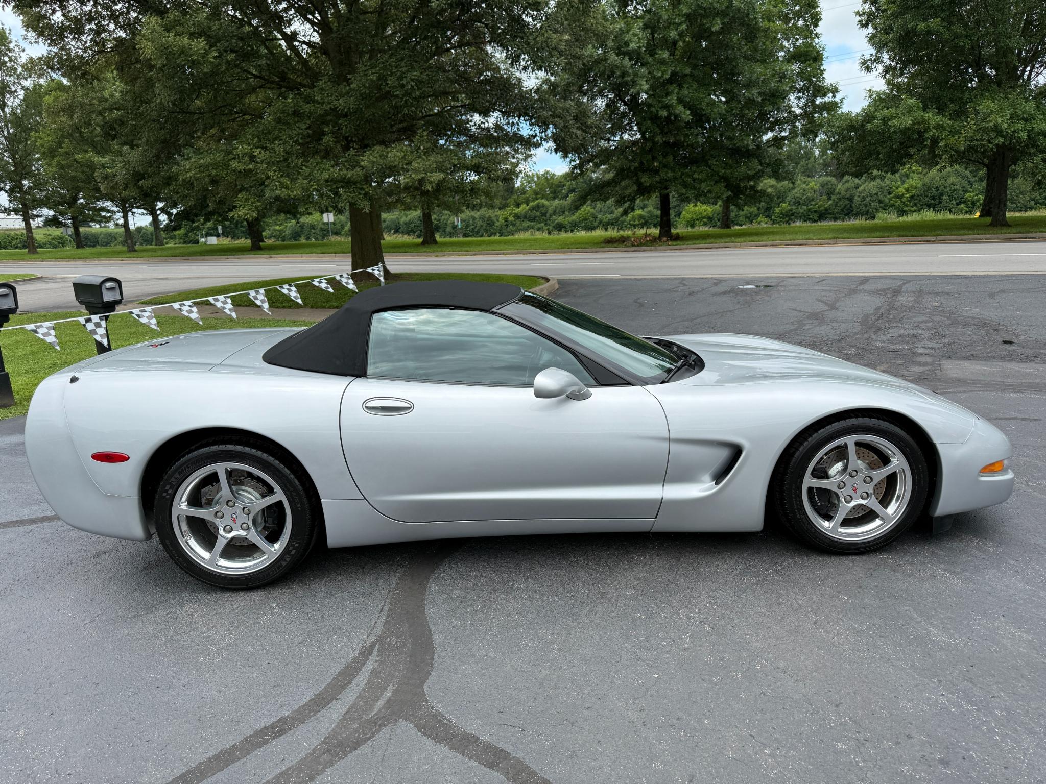 Chevrolet Corvette Convertible 2002