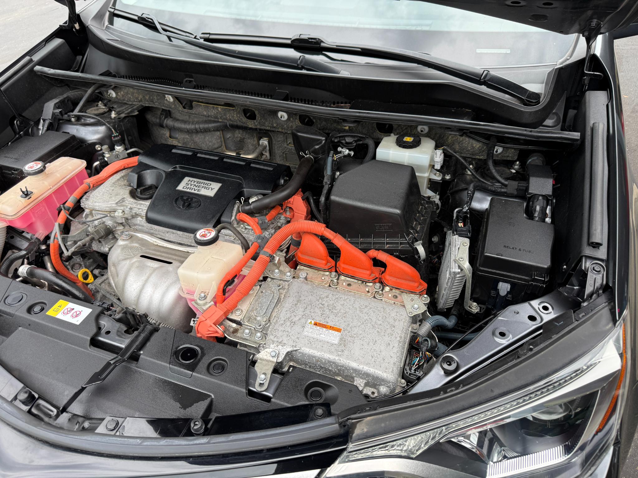Toyota RAV4 Hybrid XLE 2018