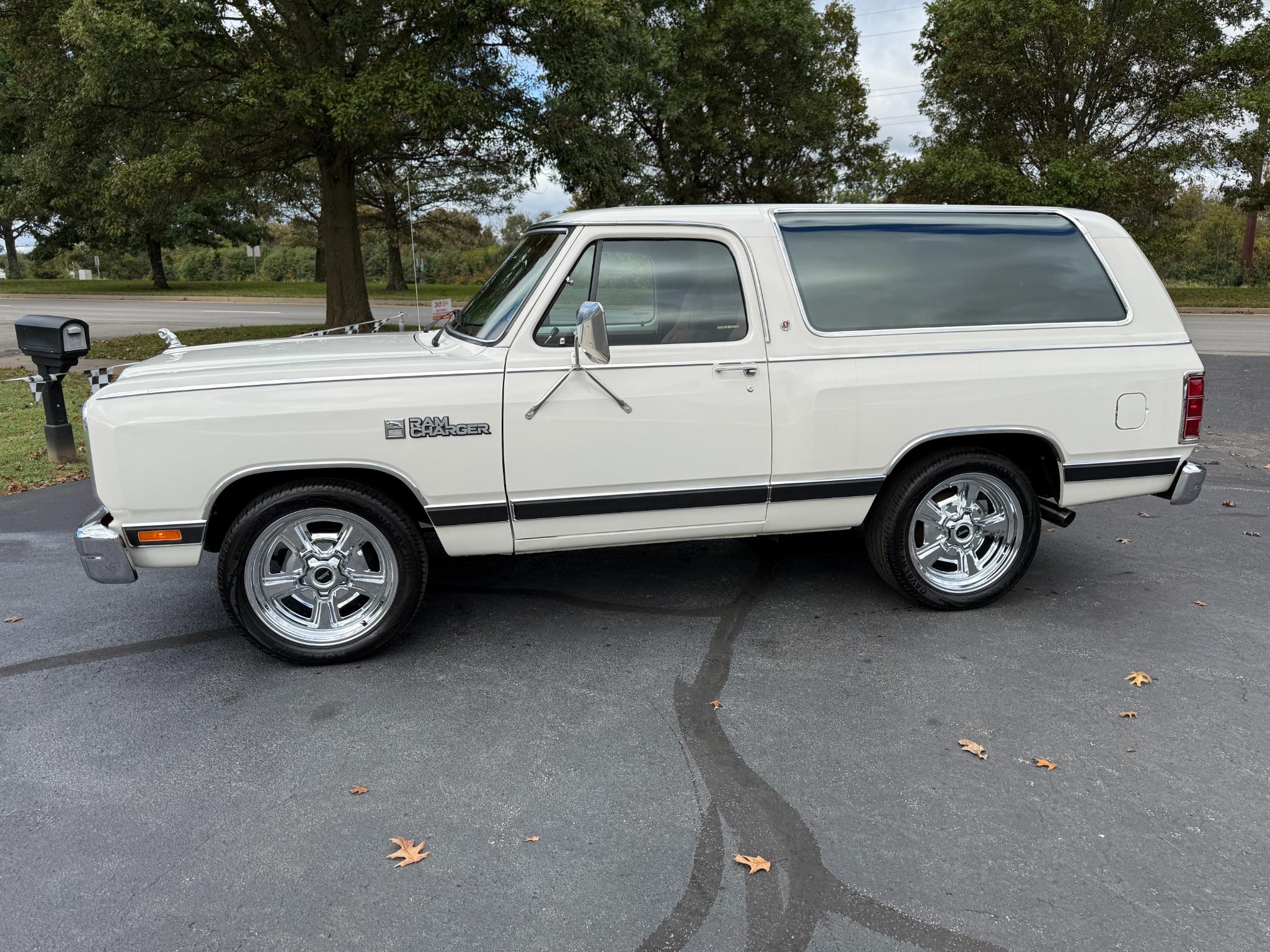 Dodge Ram Charger  1987