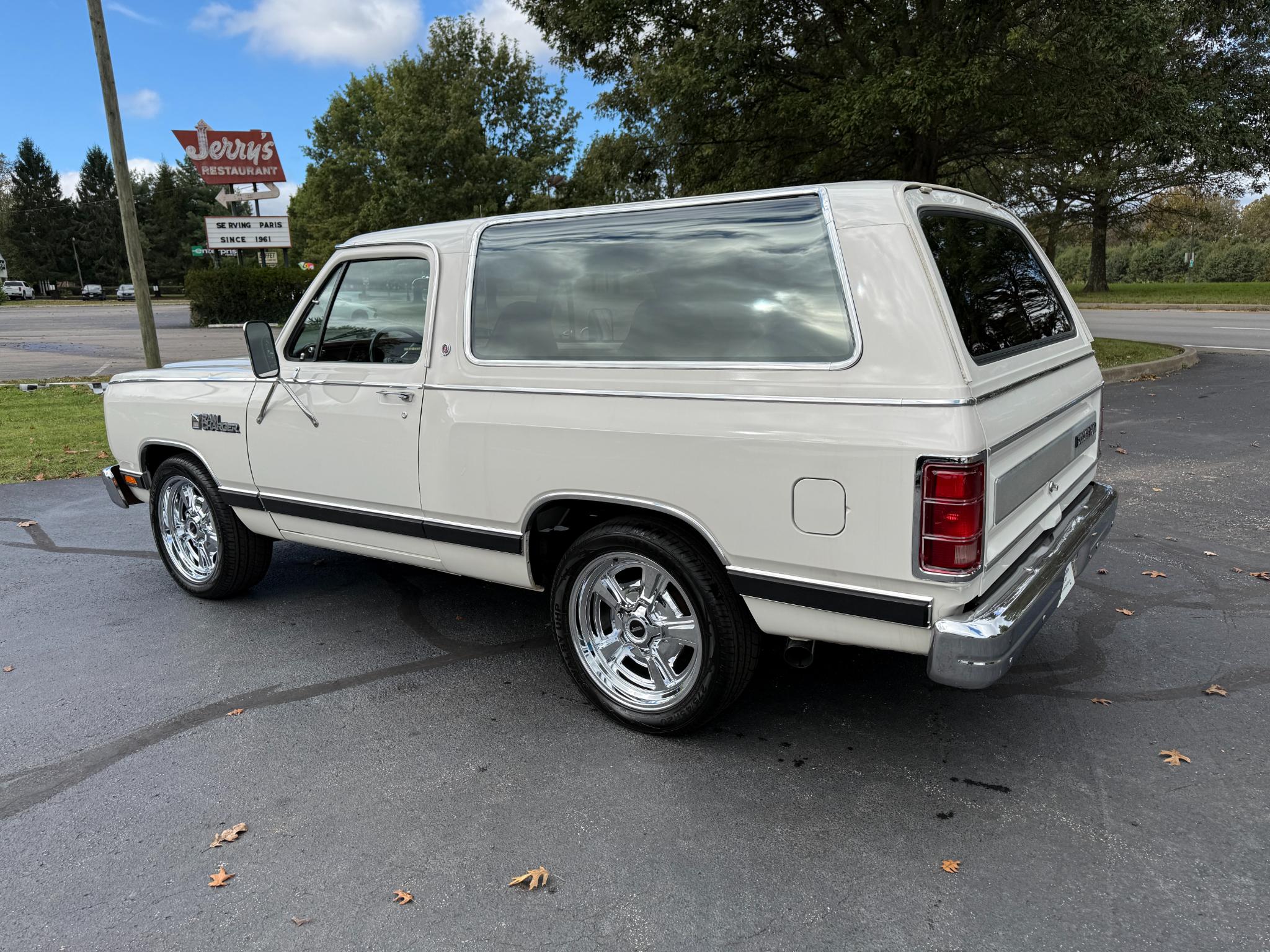 Dodge Ram Charger  1987