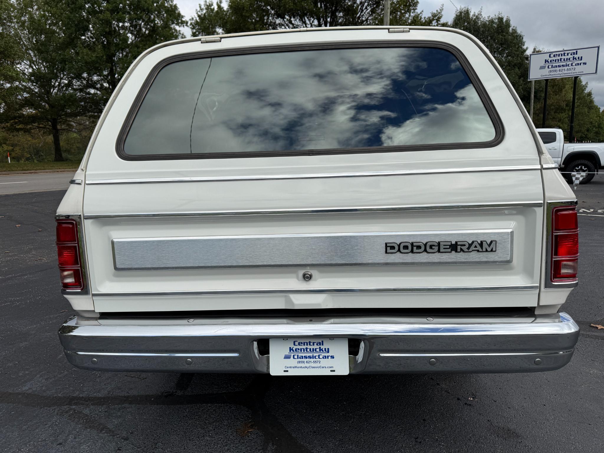 Dodge Ram Charger  1987