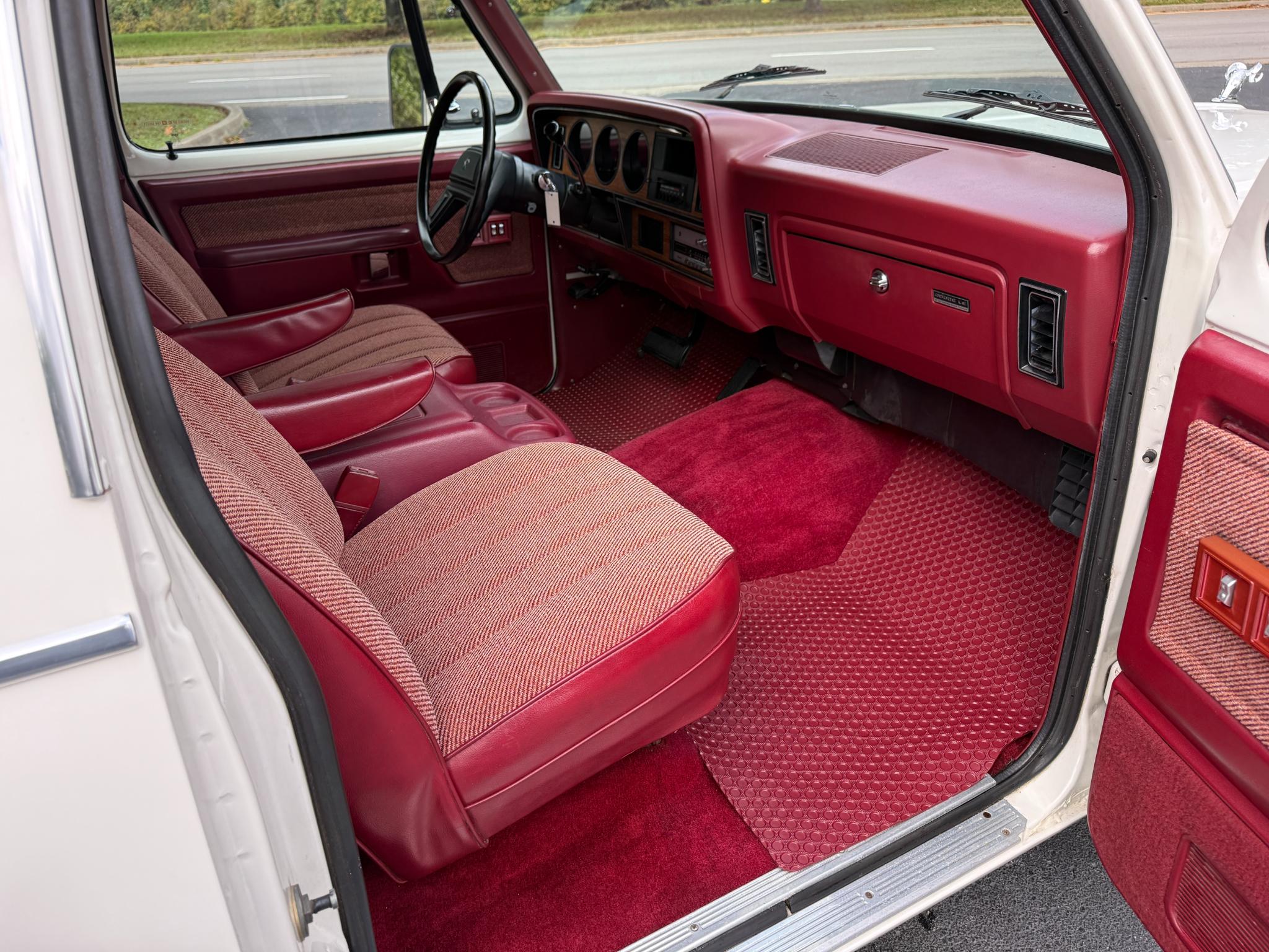 Dodge Ram Charger  1987