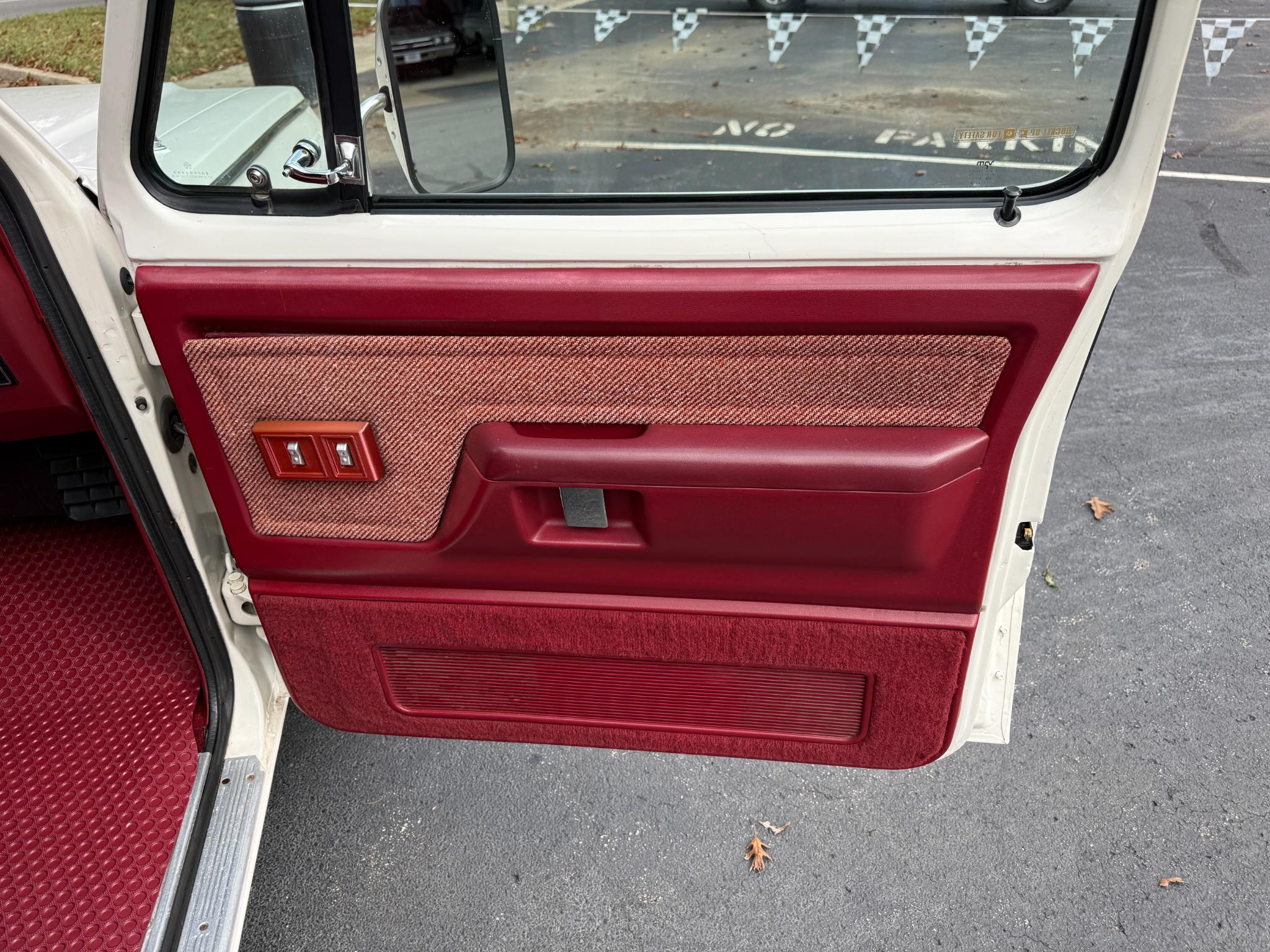 Dodge Ram Charger  1987