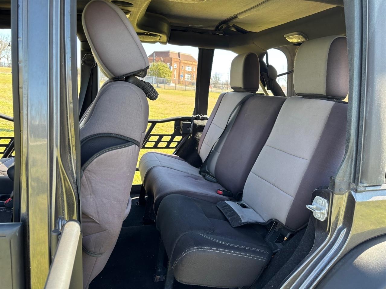 Jeep Wrangler Unlimited Rubicon 4WD 2014