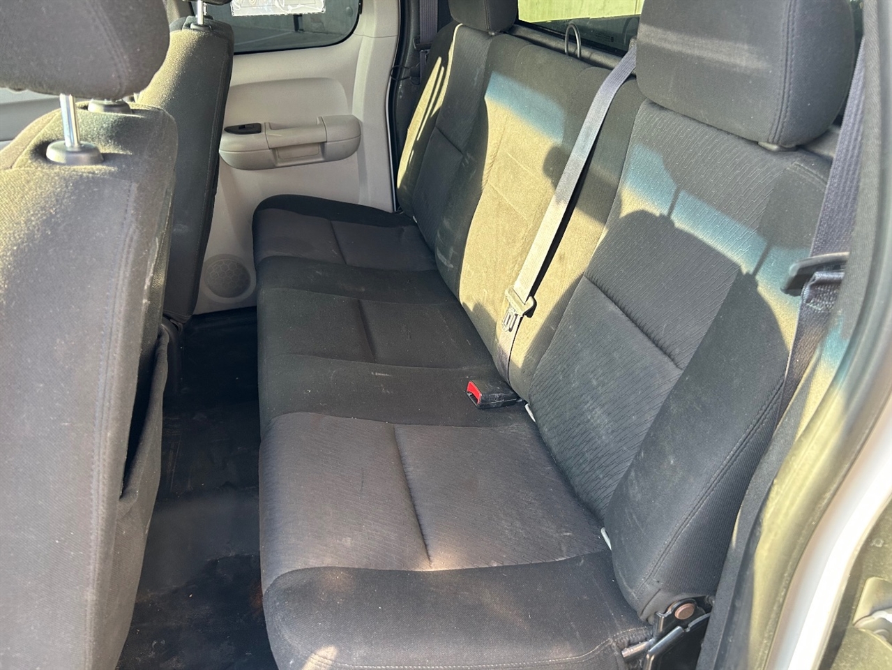 Chevrolet Silverado 2500HD Work Truck Ext. Cab 4WD 2011 Chevrolet Silverado 2500HD Work Truck Ext. Cab 4WD 2011