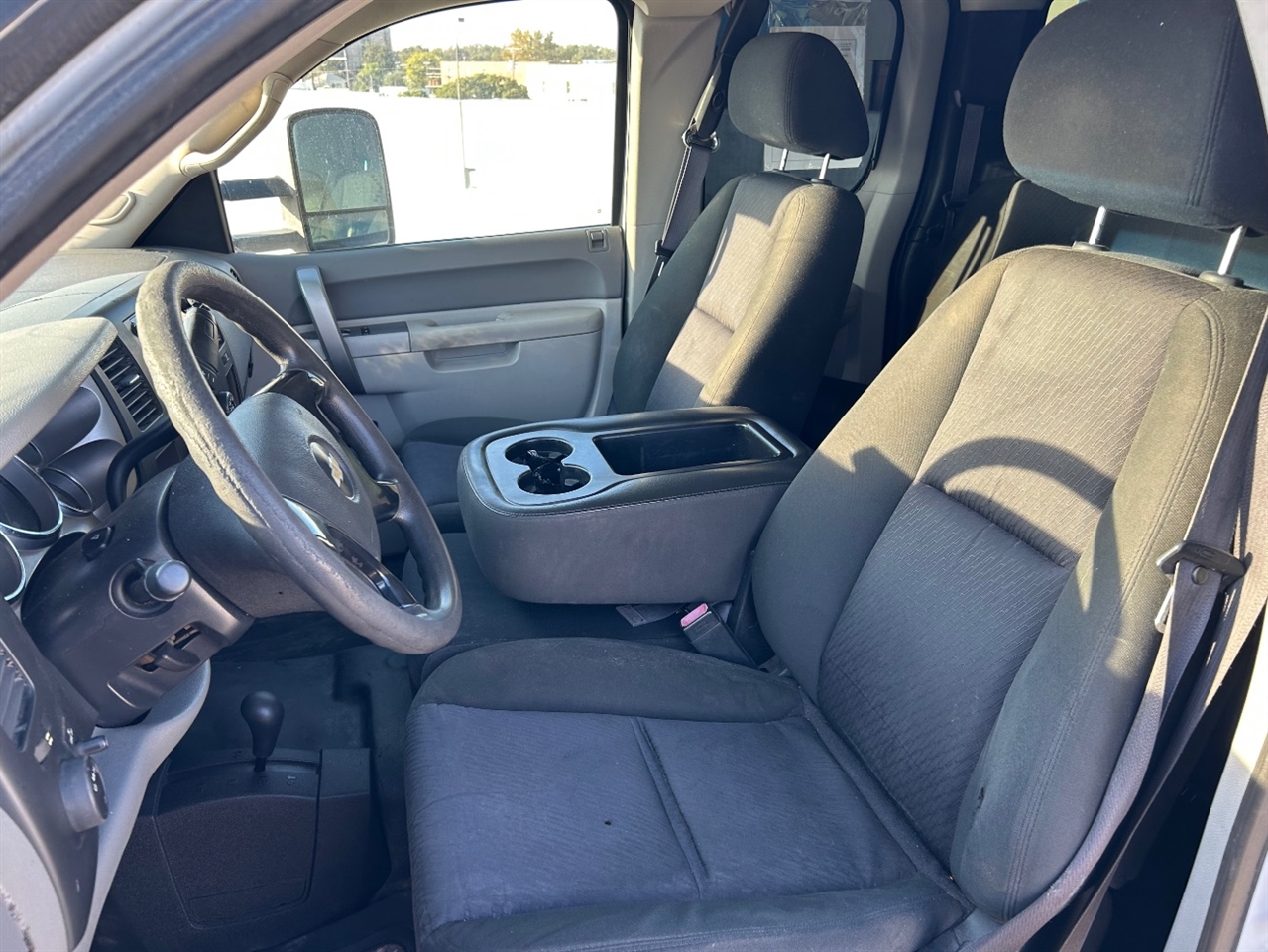 Chevrolet Silverado 2500HD Work Truck Ext. Cab 4WD 2011 Chevrolet Silverado 2500HD Work Truck Ext. Cab 4WD 2011