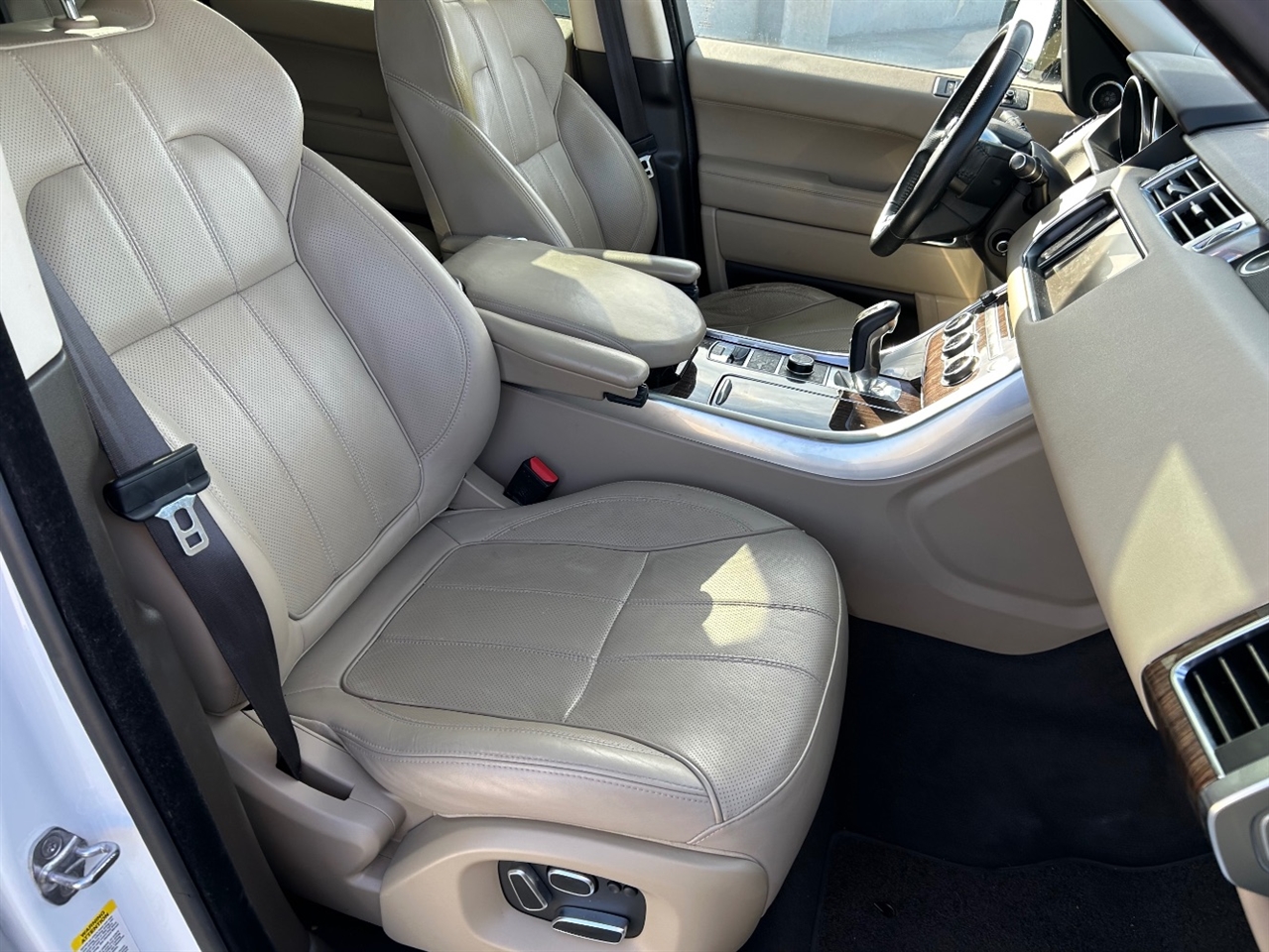 Land Rover Range Rover Sport 3.0L V6 Supercharged SE 2014 Land Rover Range Rover Sport 3.0L V6 Supercharged SE 2014