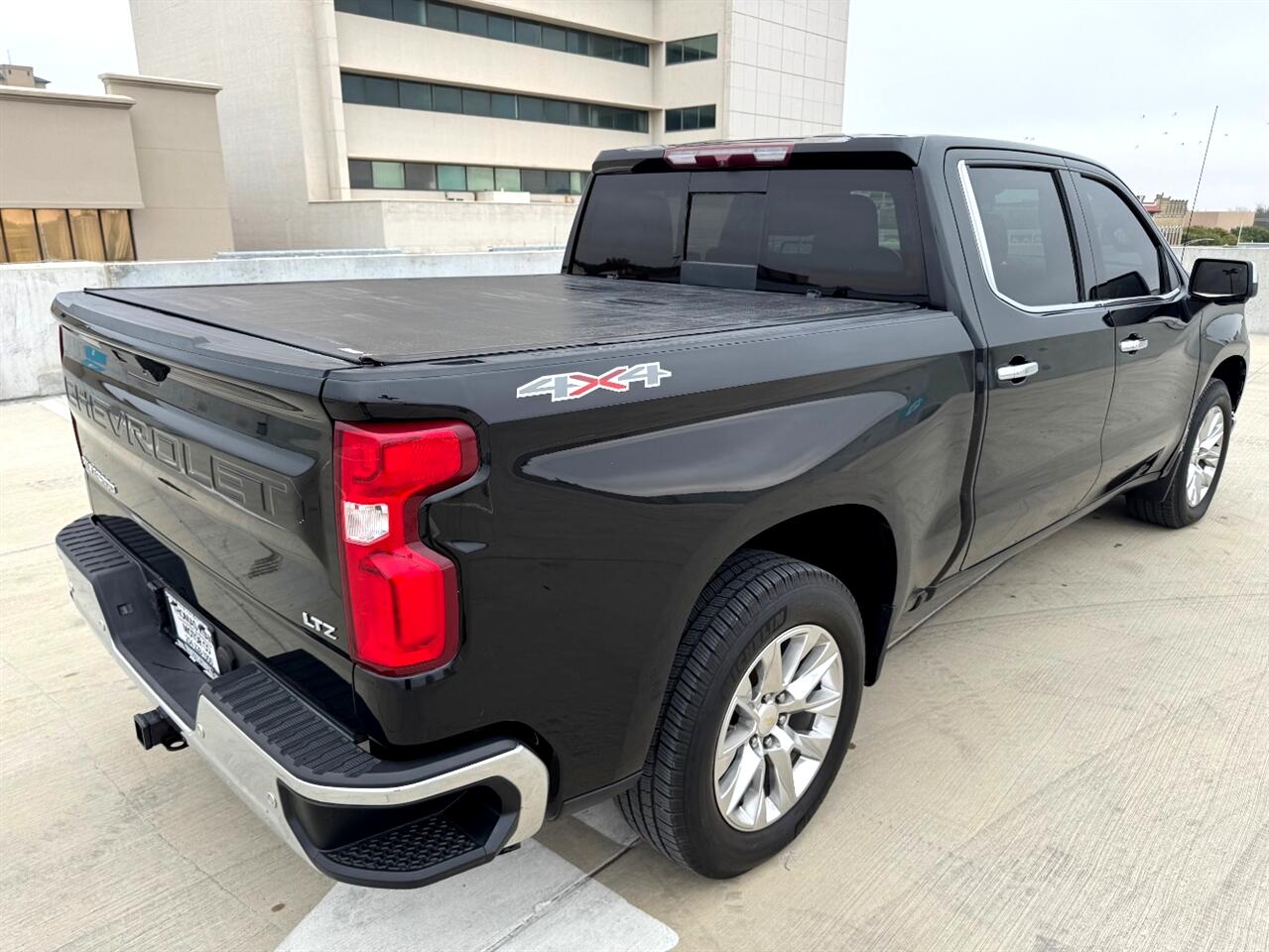 Chevrolet Silverado 1500 LTZ Crew Cab 4WD 2020