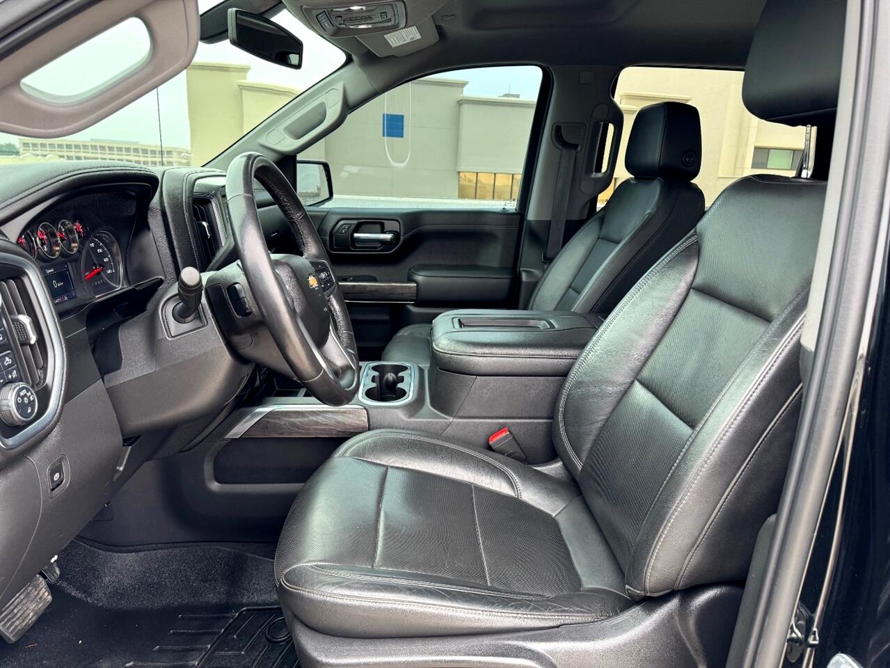 Chevrolet Silverado 1500 LTZ Crew Cab 4WD 2020